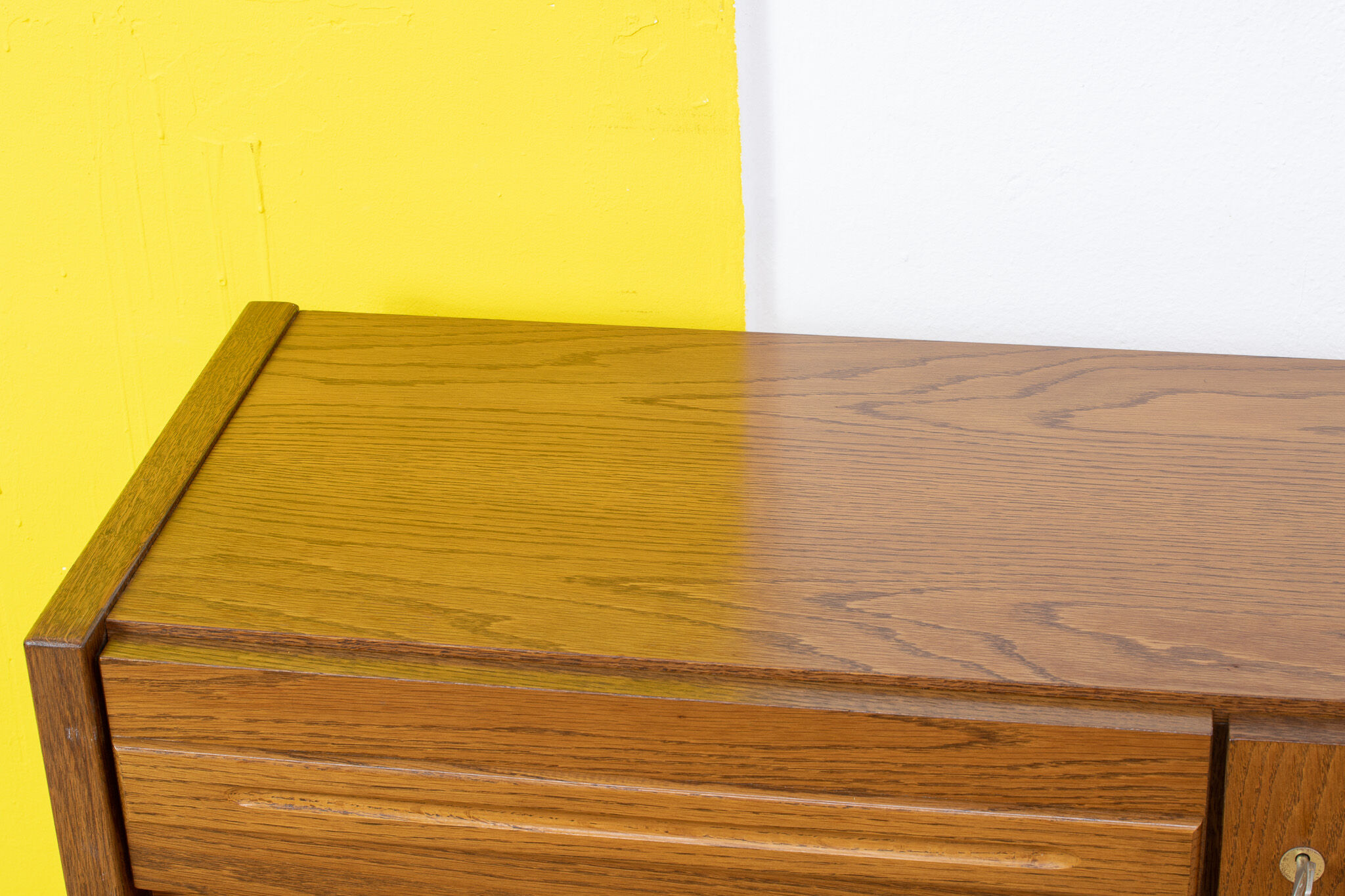 Vintage Scandinavian Enfilade – 116 cm