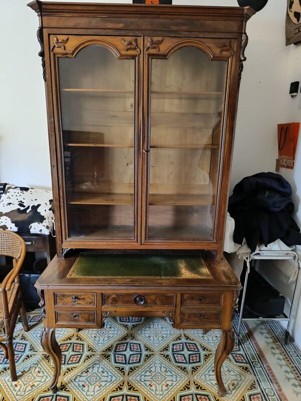 Bureau vitrine bibliothèque