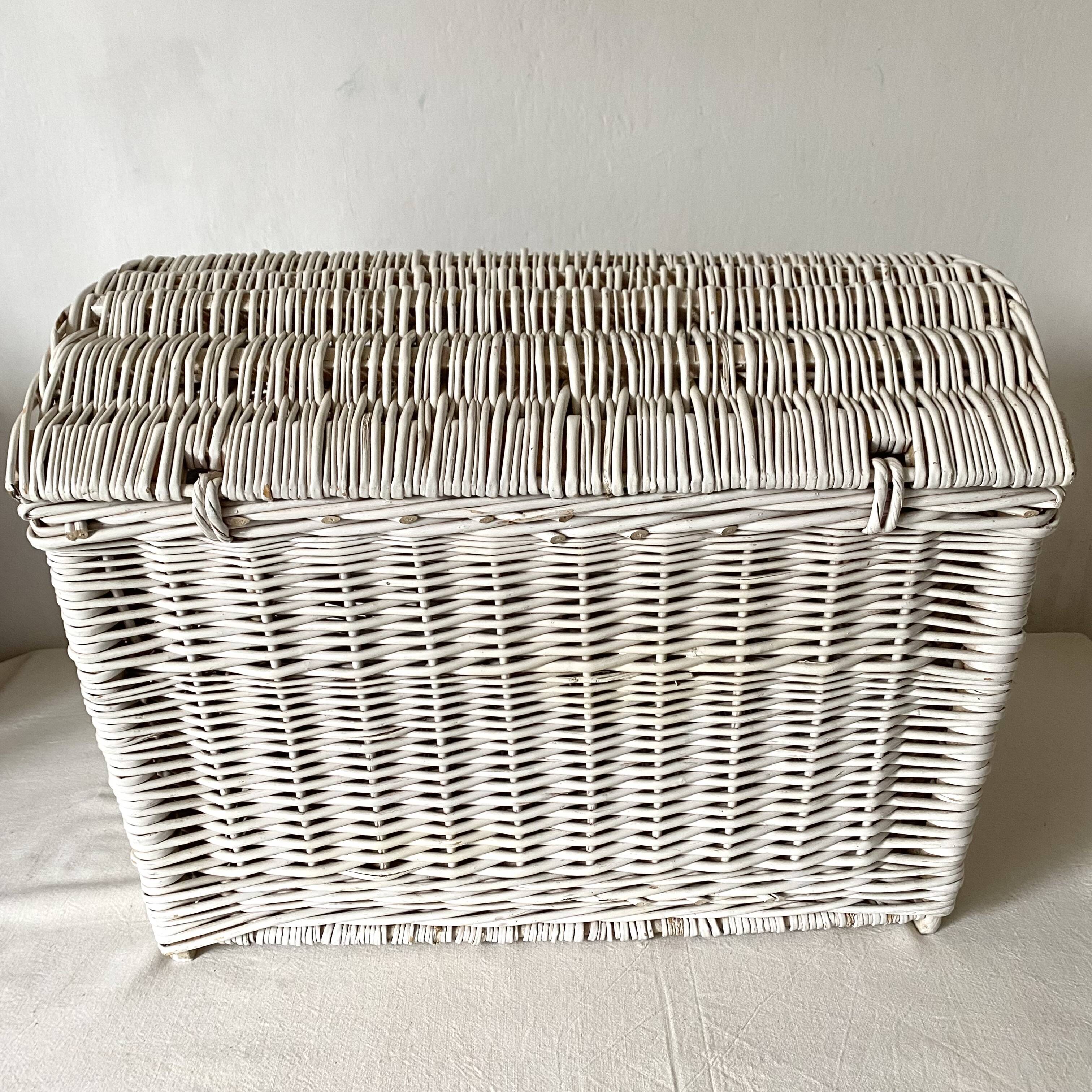 Rattan chest, storage trunk