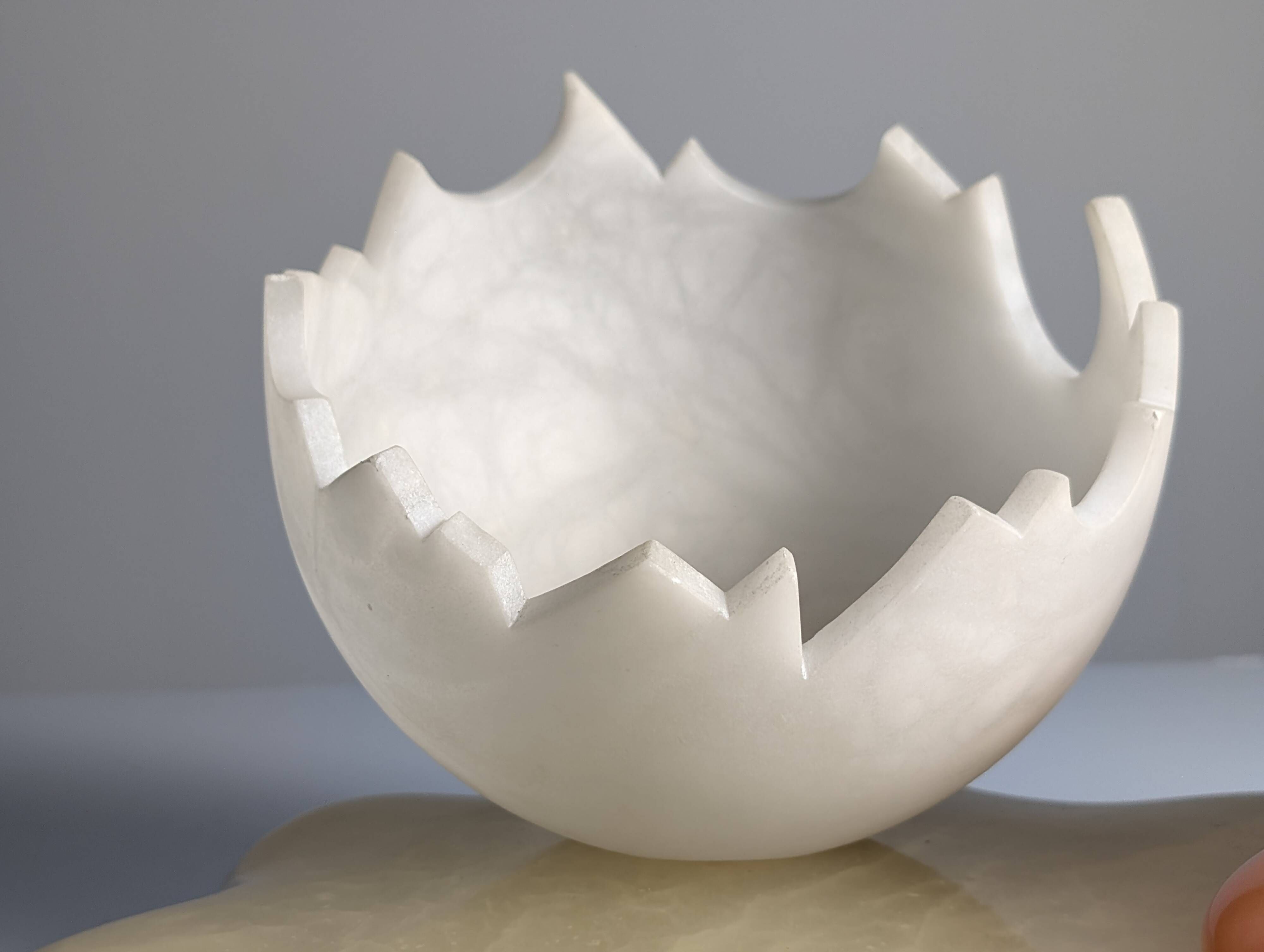Broken egg alabaster sculpture lamp by Marco Ricciardi, Italy, 1980s