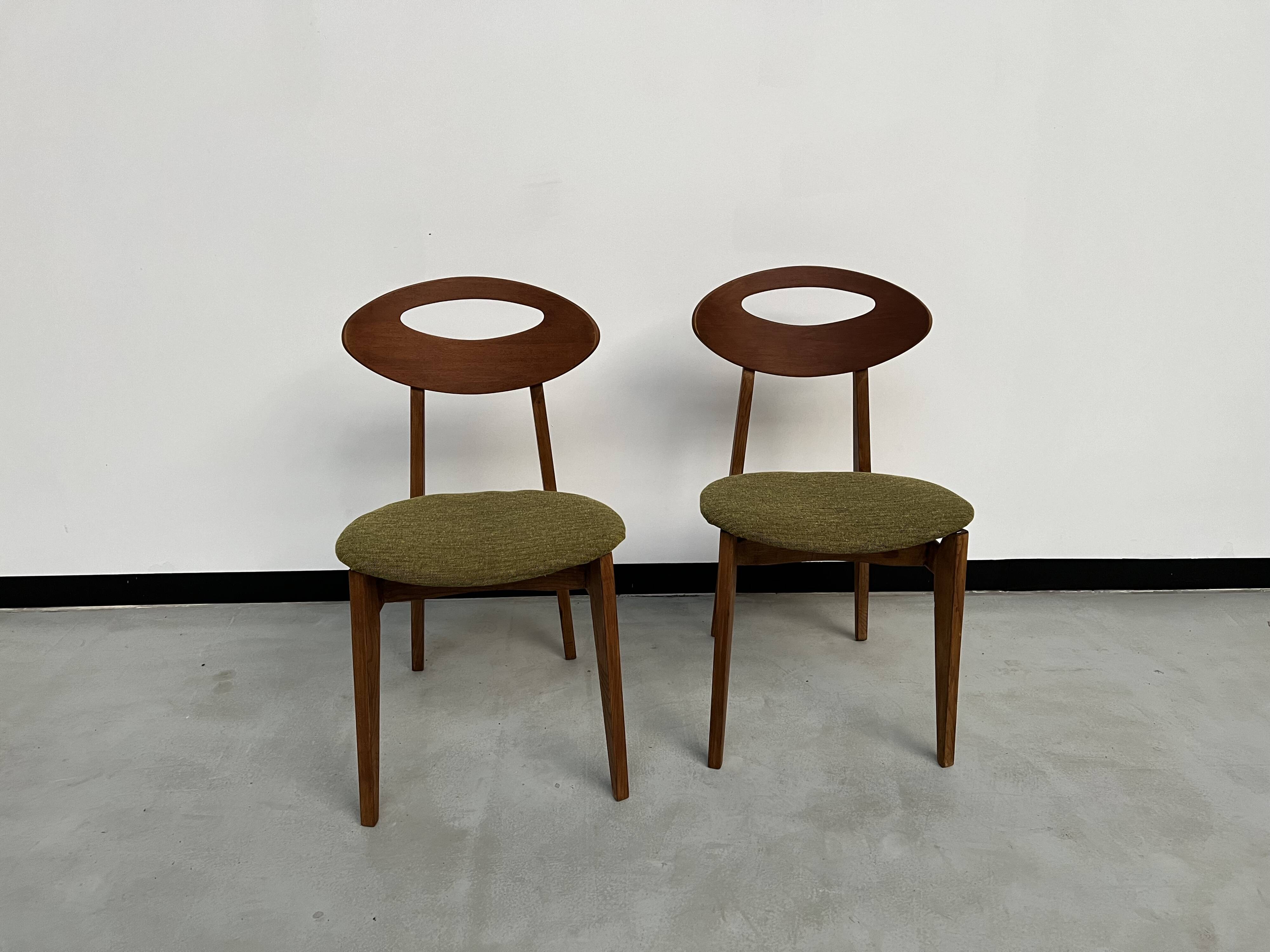 Duo de chaises Roger Landault pour Sentou