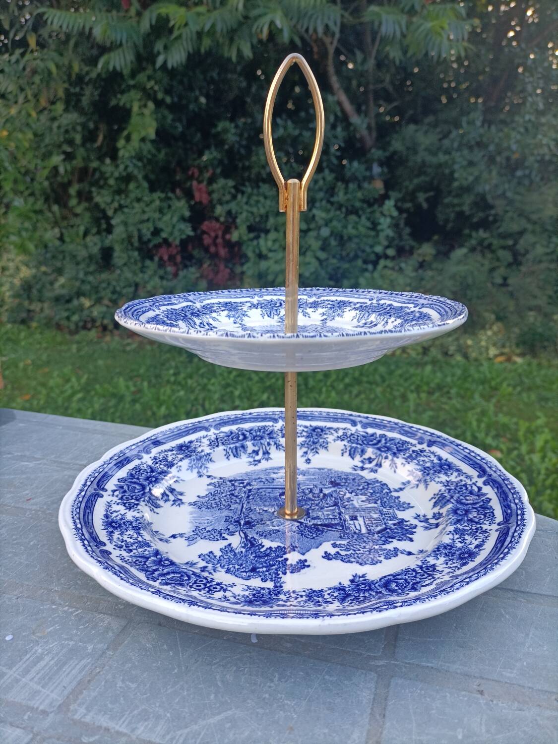 Lunéville retro cake stand