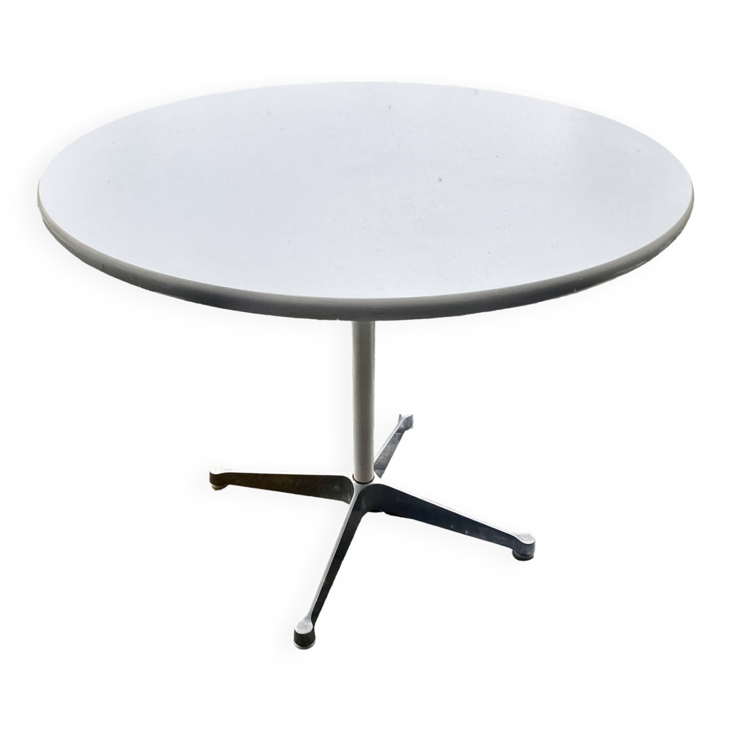Eames round sale table