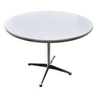 Table Ronde Melamine Blanc Charles Et Ray Eames Pour Herman Miller