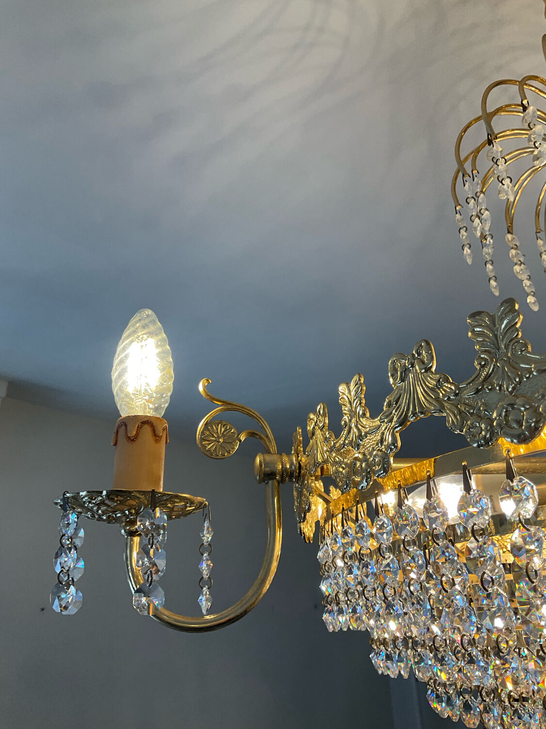 Waterfall chandelier with crystal tassels