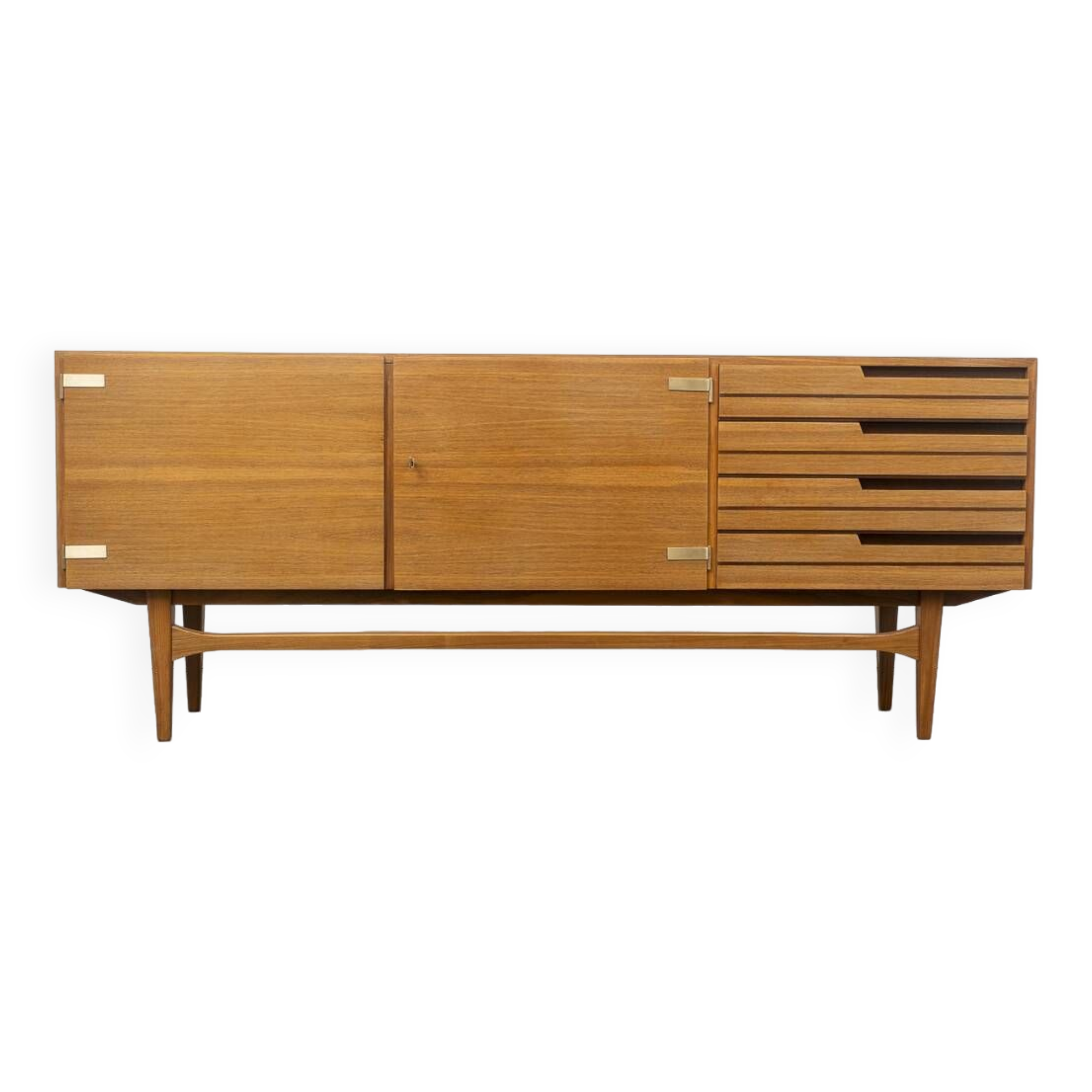 Enfilade années 60, bois de noyer, restaurée, 200cm