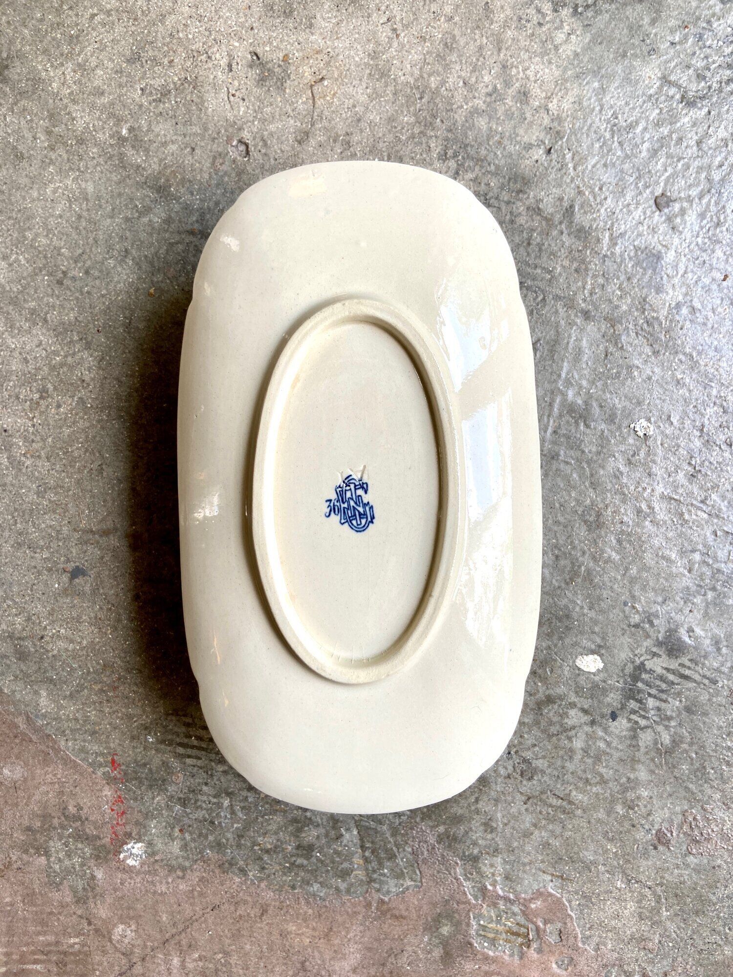 Saucière Gien en terre de fer, service "Blue Ibis" late nineteenth century