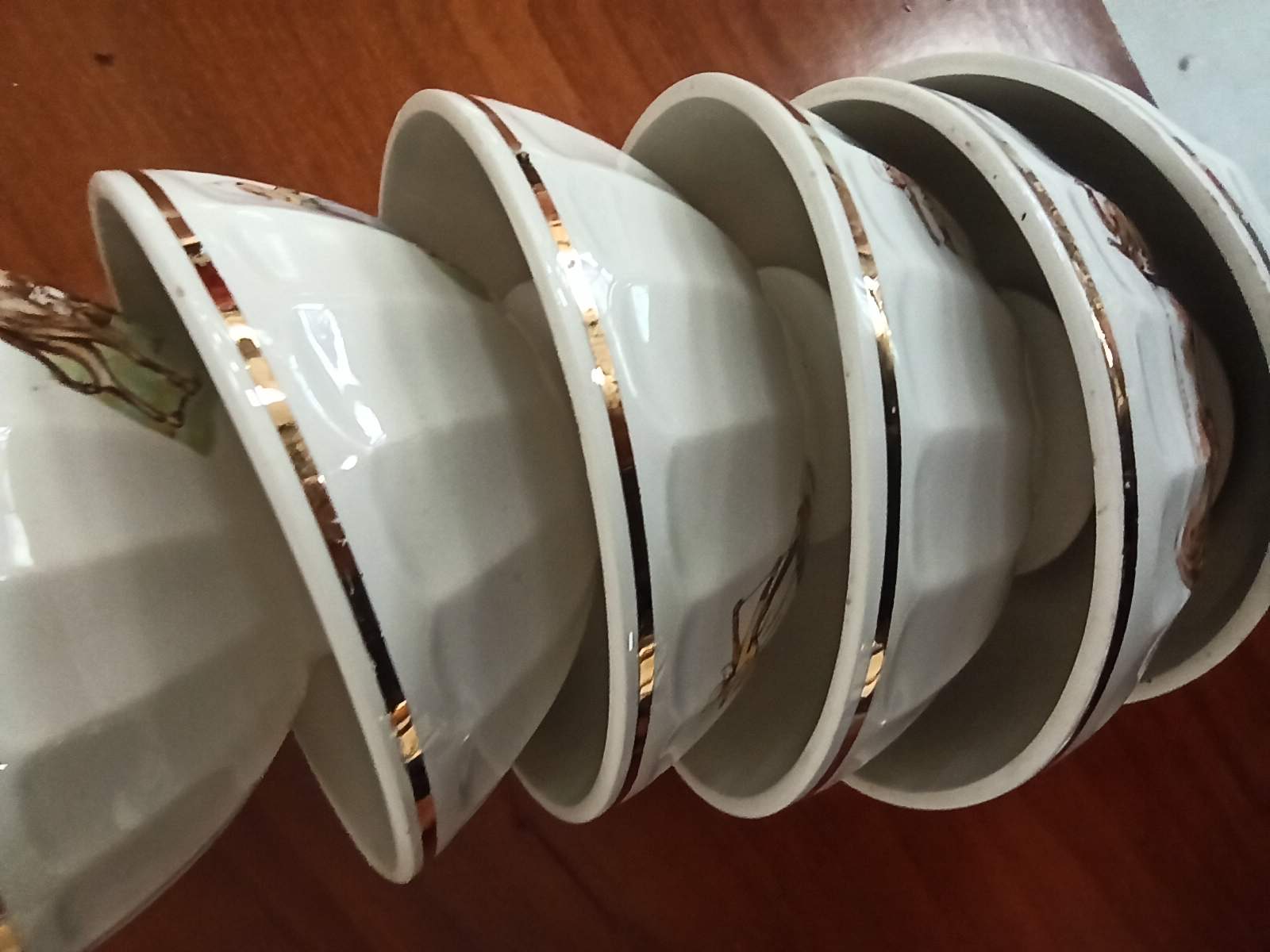 Set 6 bowls cow creamer semi porcelain old