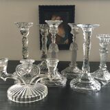 Paire de bougeoirs personnages en verre