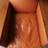 Paire de fauteuils Art Déco en cuir. Années 40.