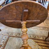 Side table pedestal table in fresne