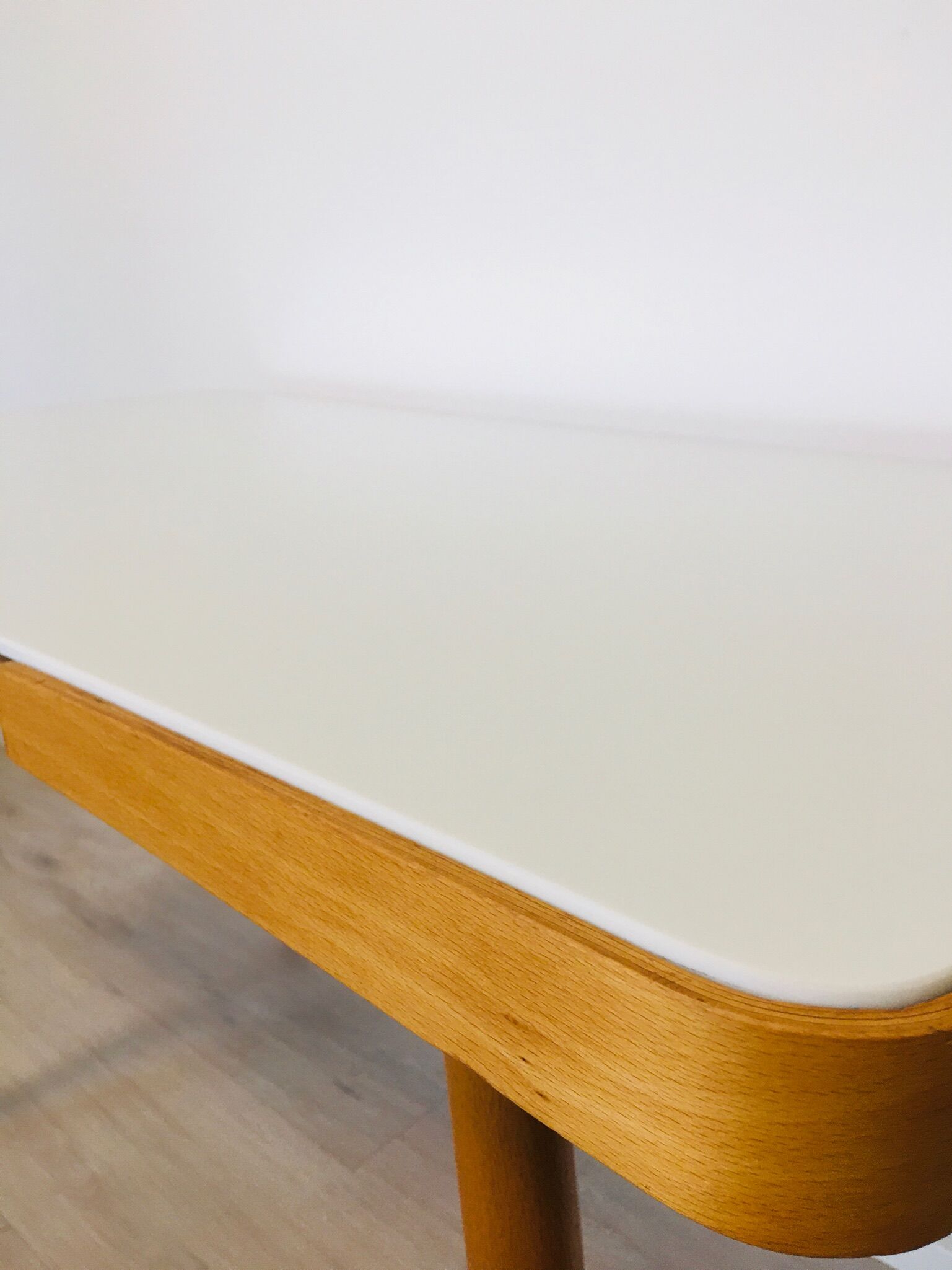Table basse en verre blanc de Jiri Jiroutek années 1950