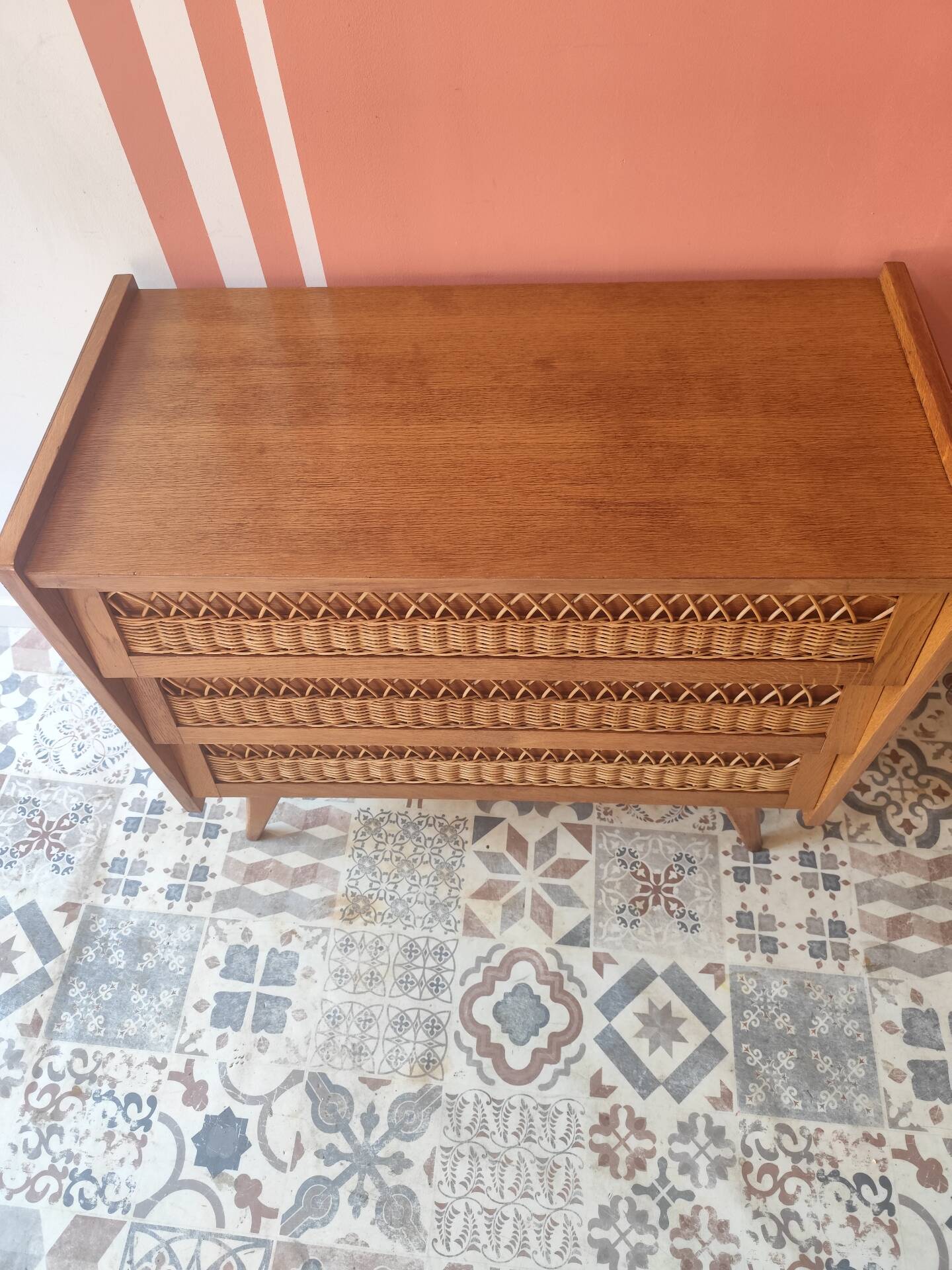 Vintage chest of drawers