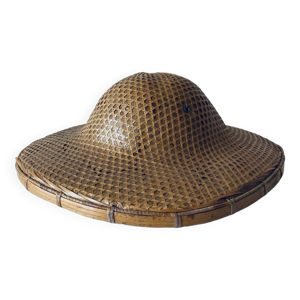 ancien chapeau asiatique