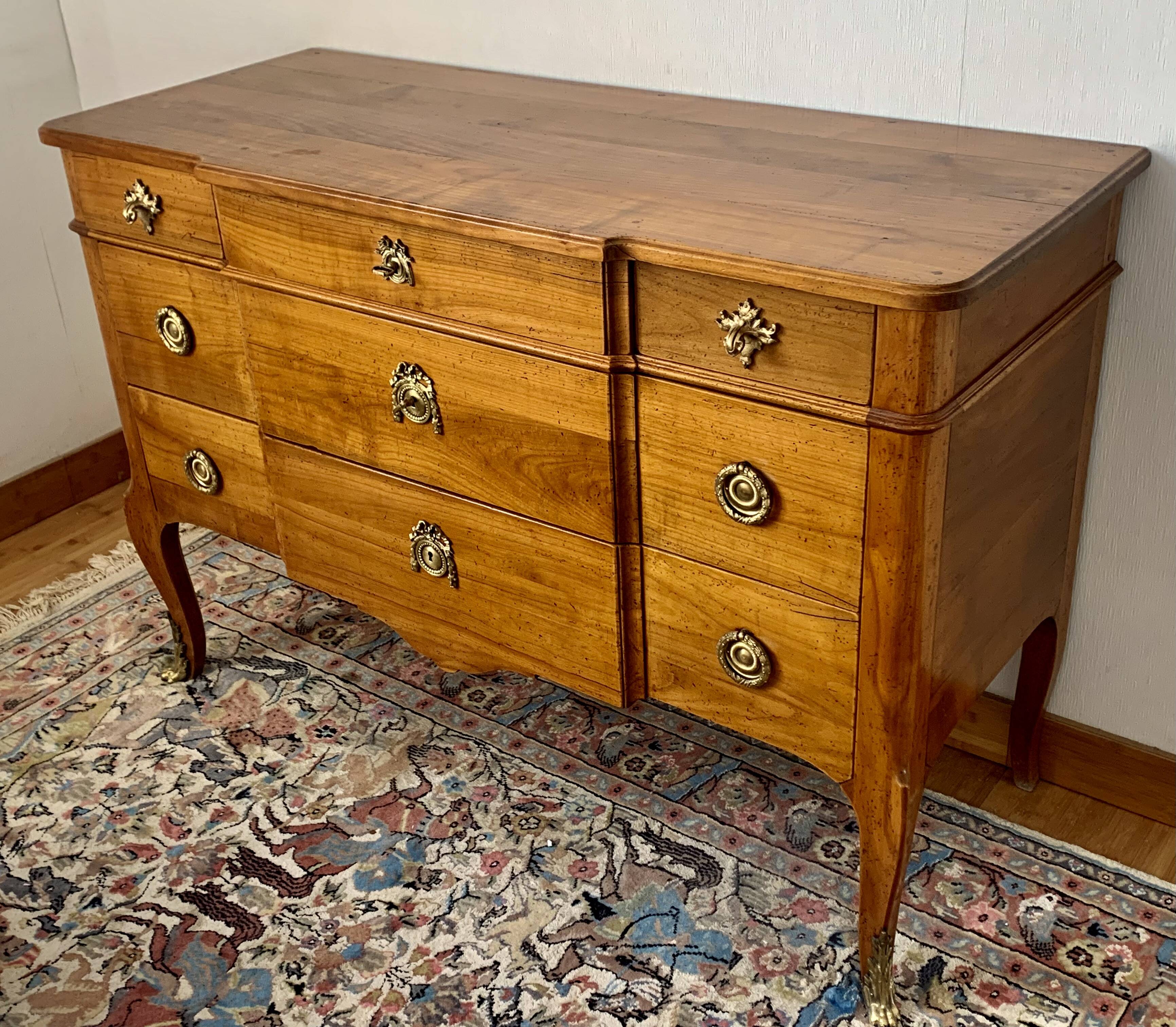 Commode à ressaut en Merisier Style Transition