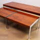 Un ensemble de tables de café gigognes vintage de milieu de siècle de Merrow Associates - If.