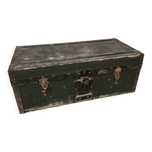 malle ancienne en bois