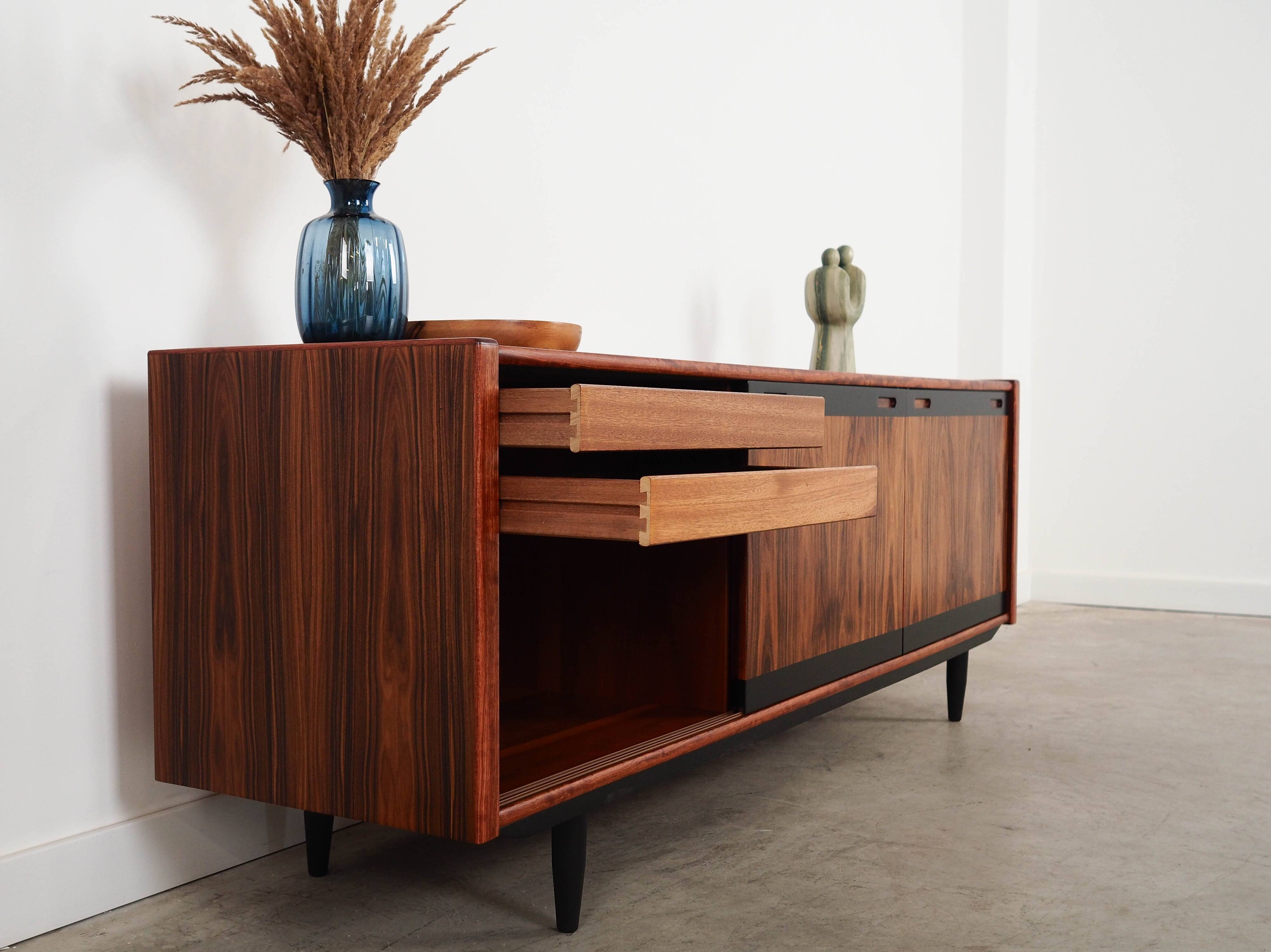 Buffet en palissandre, design danois, années 1970, fabriqué par Skovby Møbelfabrik.