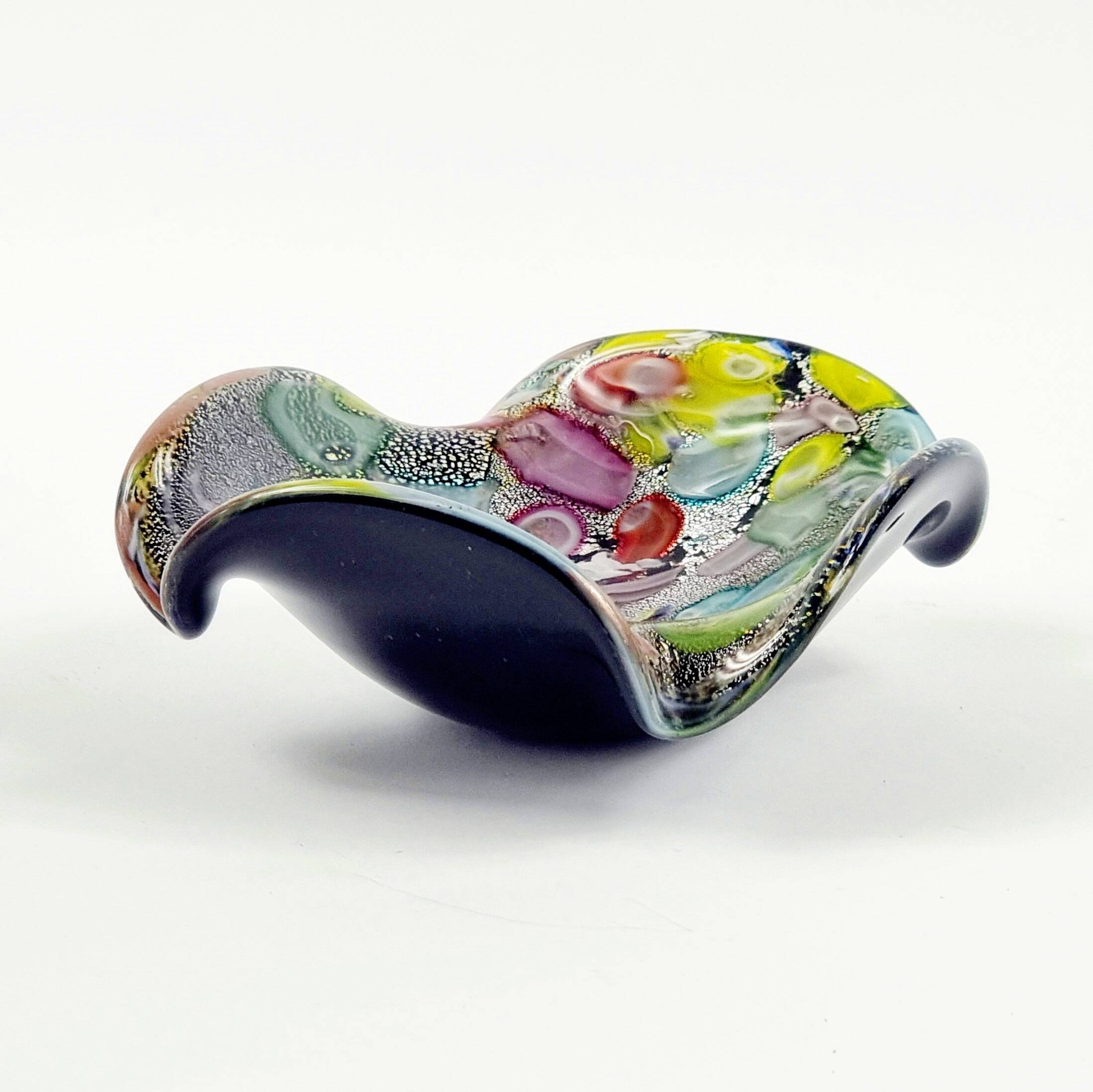 Pair of Mid Century Murano Glass Bowls by Dino Martens for AVEM (Italy, 1950s/1960s)