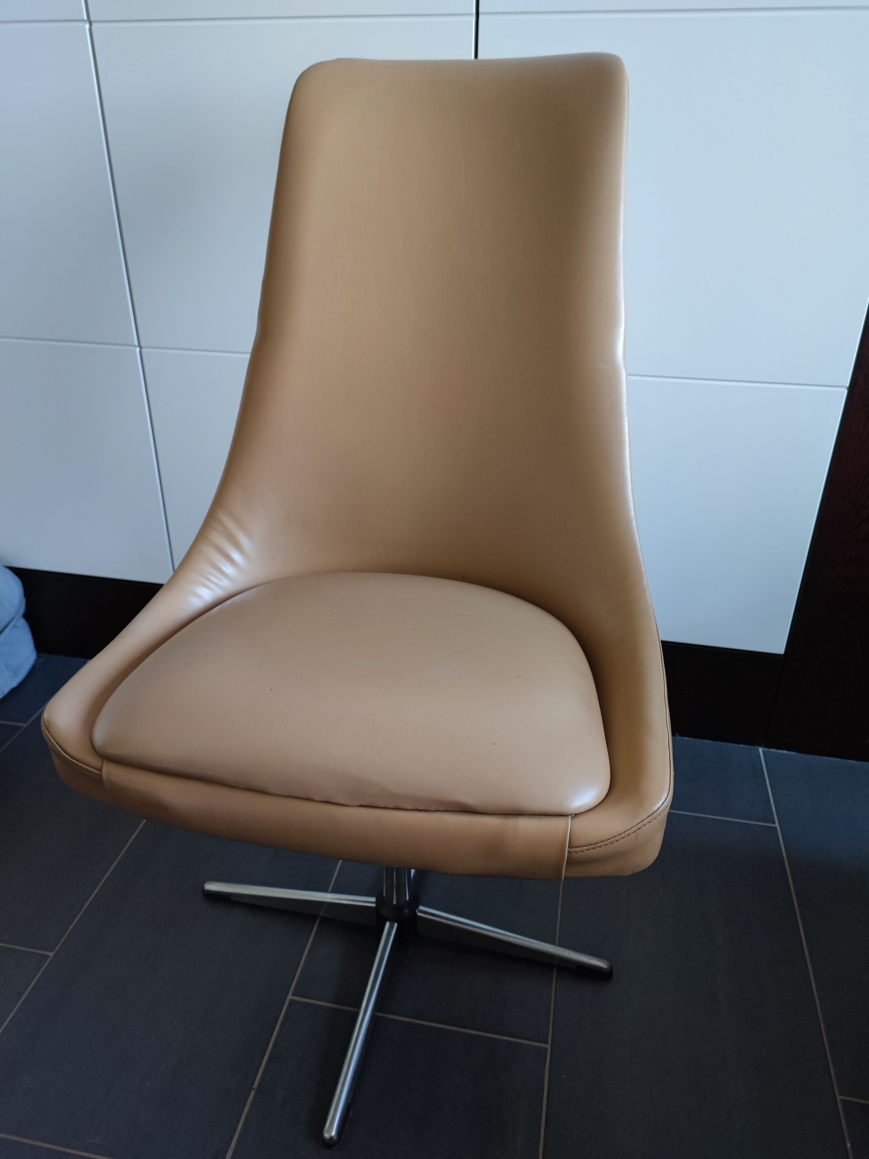 Light brown skai chair