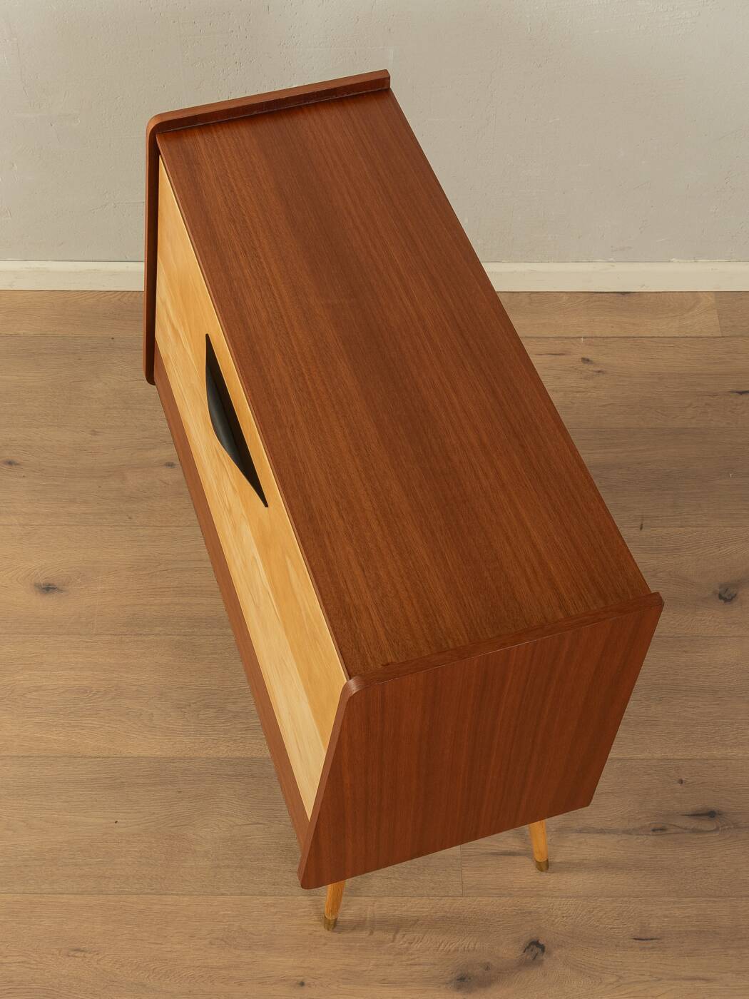 Charmant meuble à chaussures