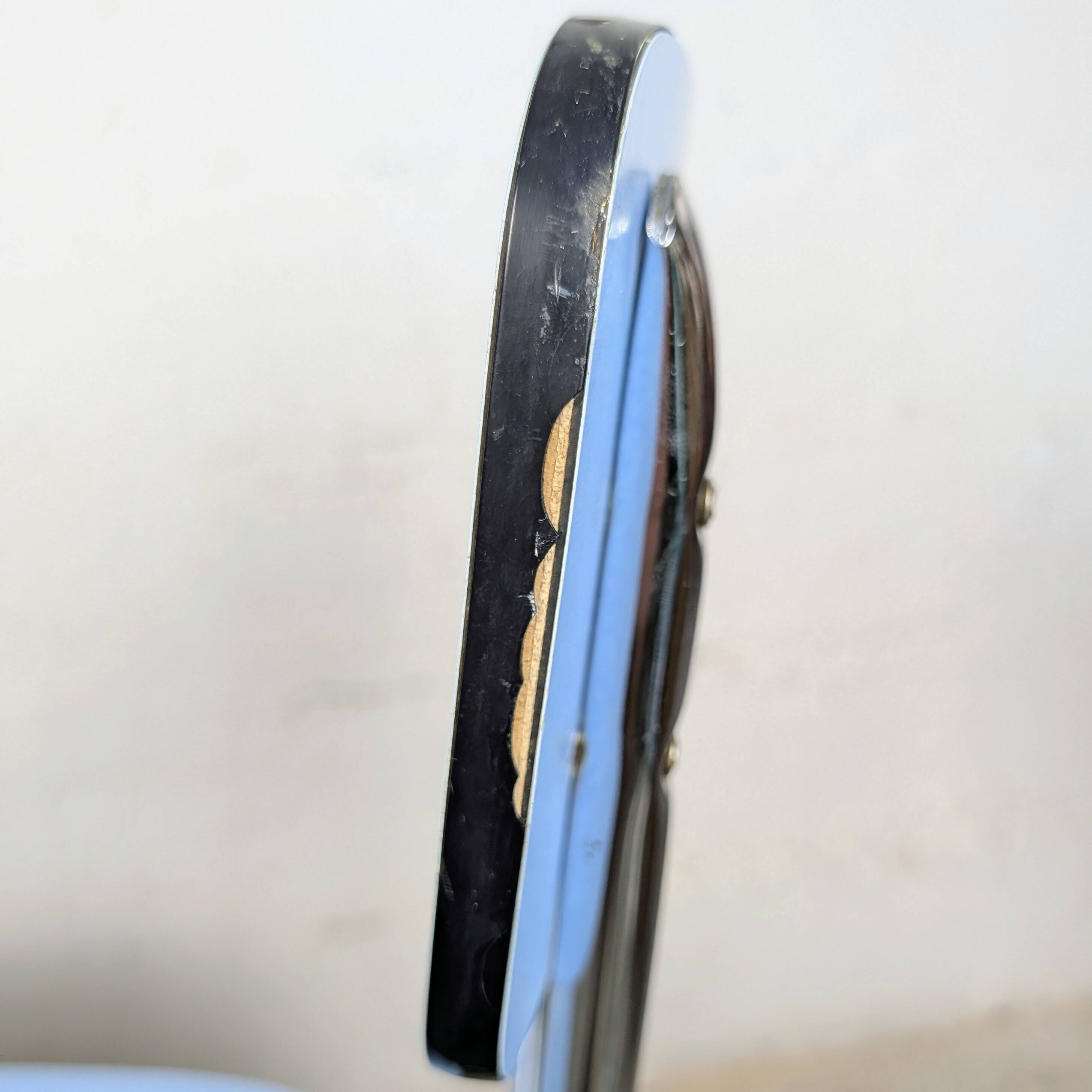 Duo de chaises en formica