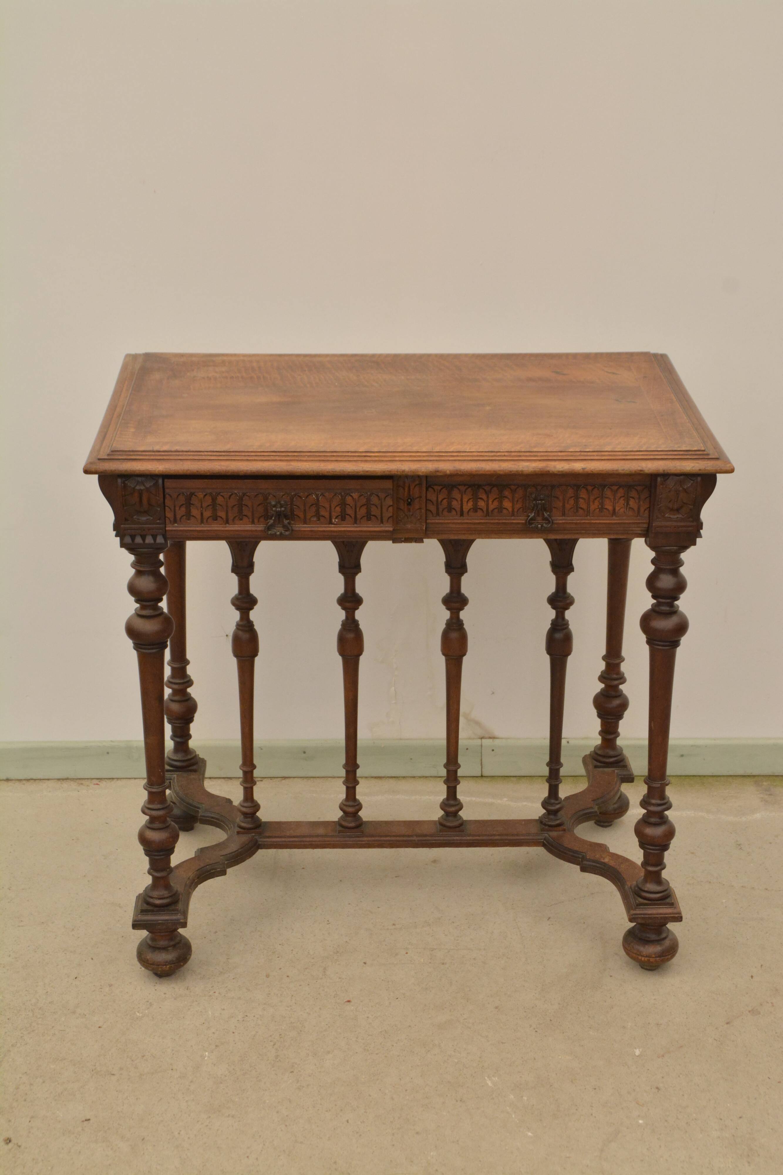 Gothic-style console
