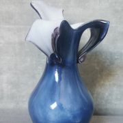 Gold and blue design vase Torcheux