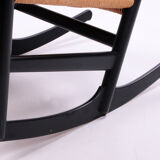 Rocking chair design par Hans.J.Wegner modèle ch45