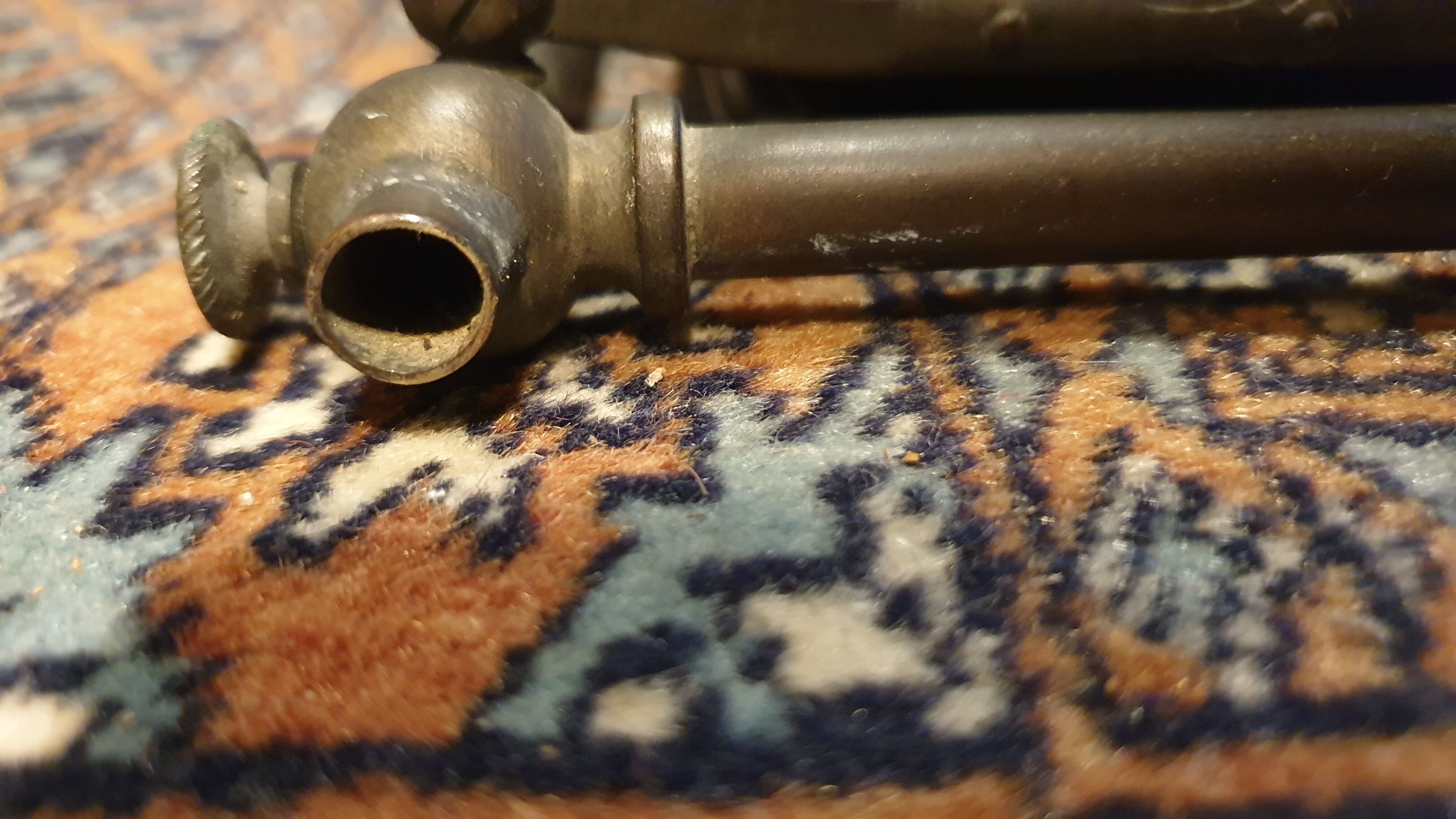 Hairdresser's mirror