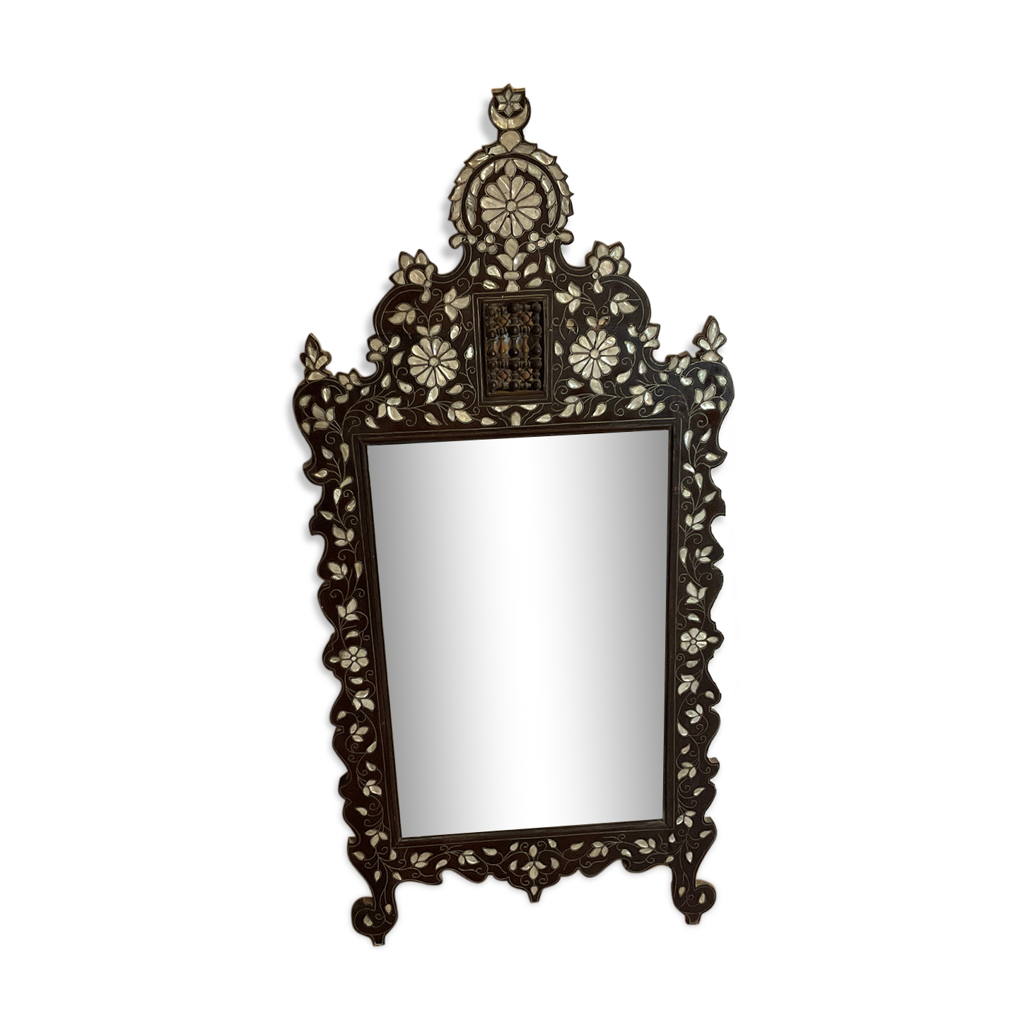 Syrian ottoman mirror in wood inlaid with mother-of-pearl called goldfisch