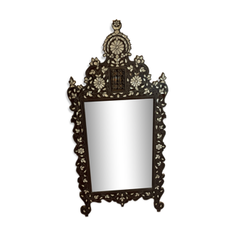 Syrian ottoman mirror in wood inlaid with mother-of-pearl called goldfisch