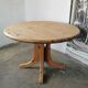 Table ronde en pin massif Rainer Daumiller