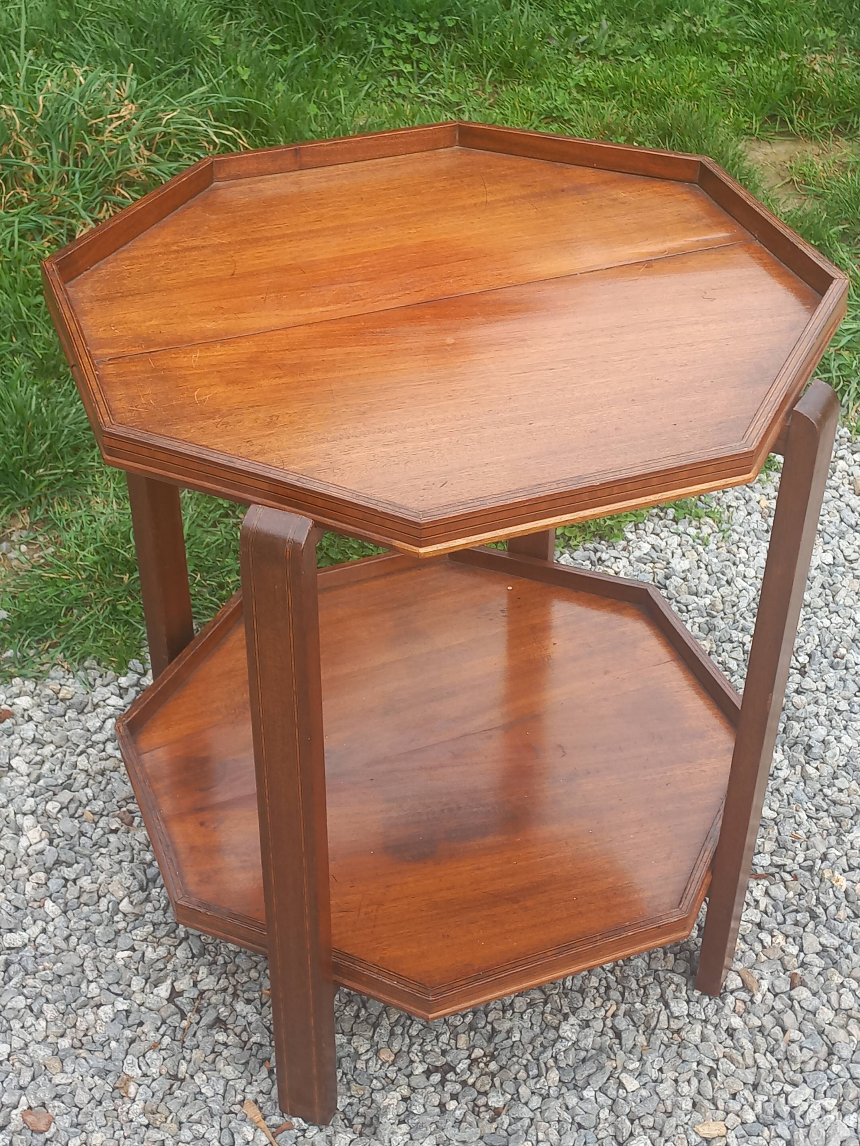 Art Deco folding side table in mahogany with double top marquetry.