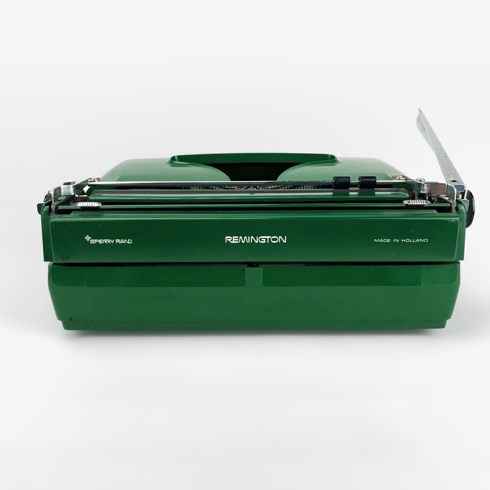 Remington Concord English Green Typewriter