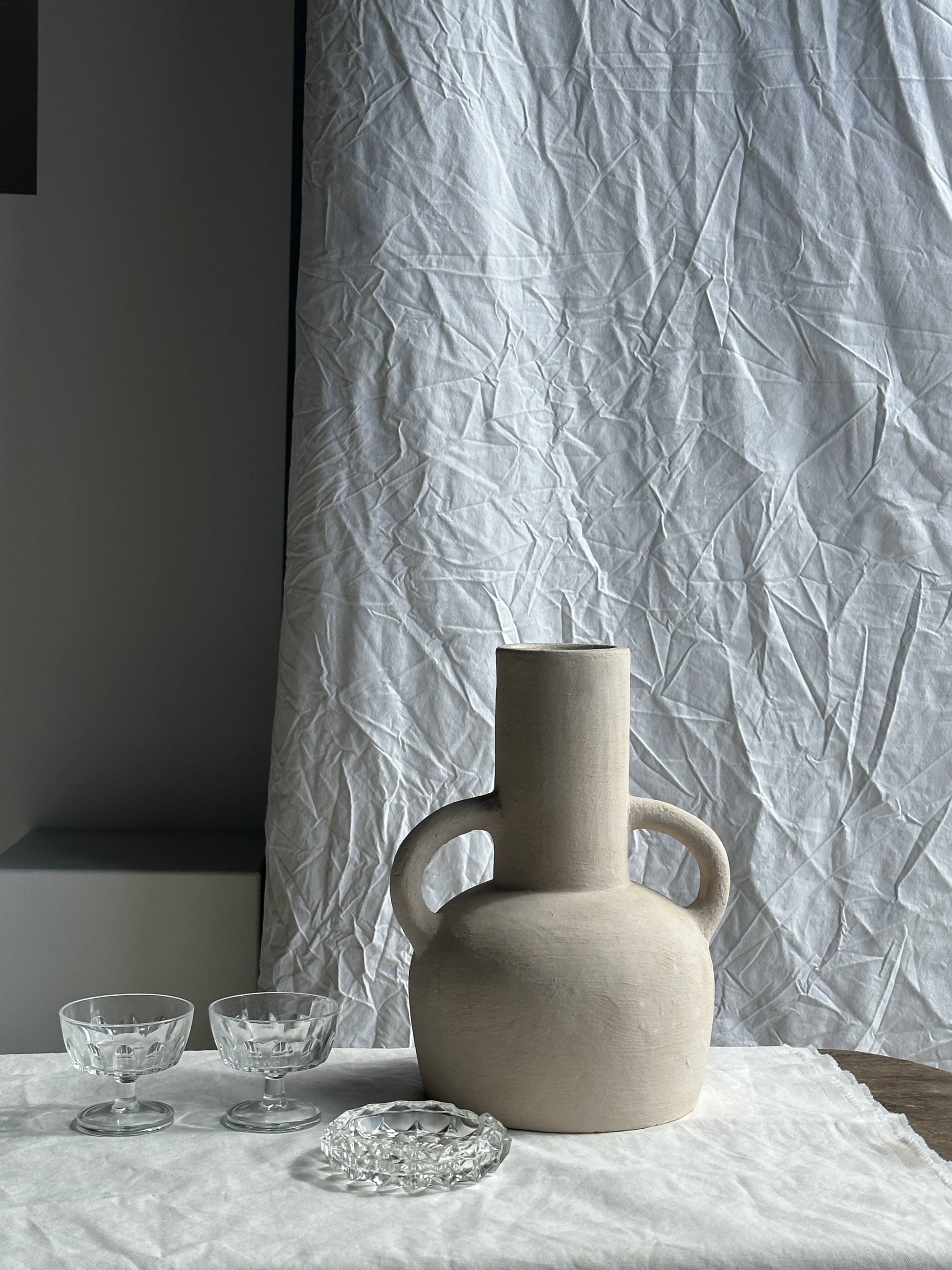 11 France Arcoroc footed bowls