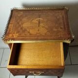 Table de chevet style Louis XVI