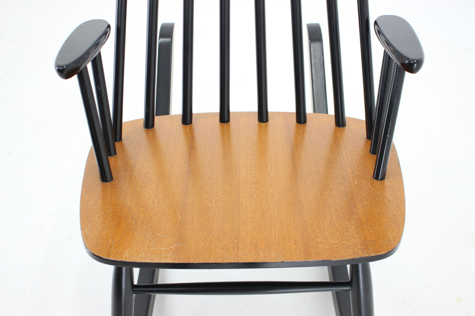 1960s Varjosen Puunjalostus beech rocking chair, Finland