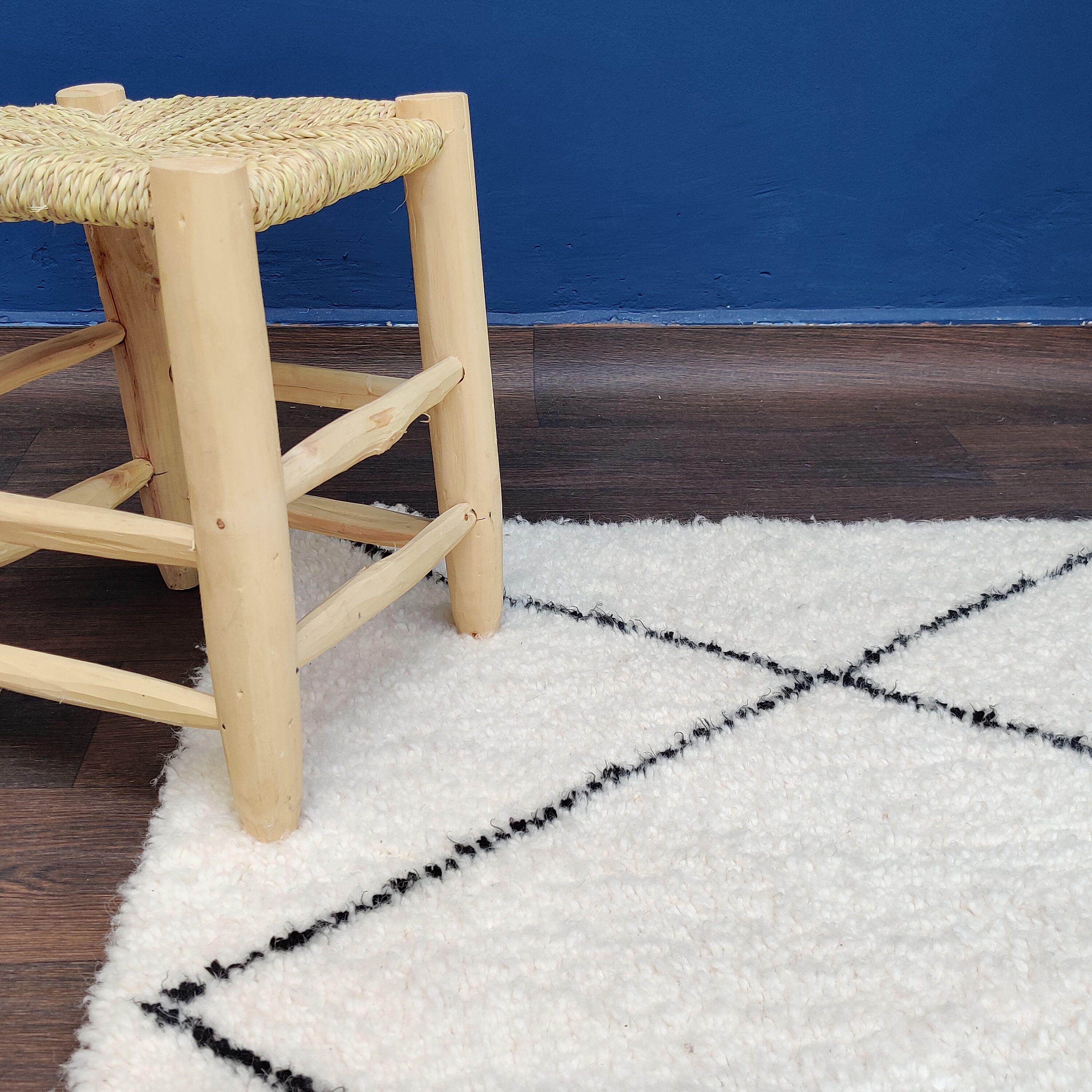 Moroccan berber carpet made white hand and black 90x145 cm