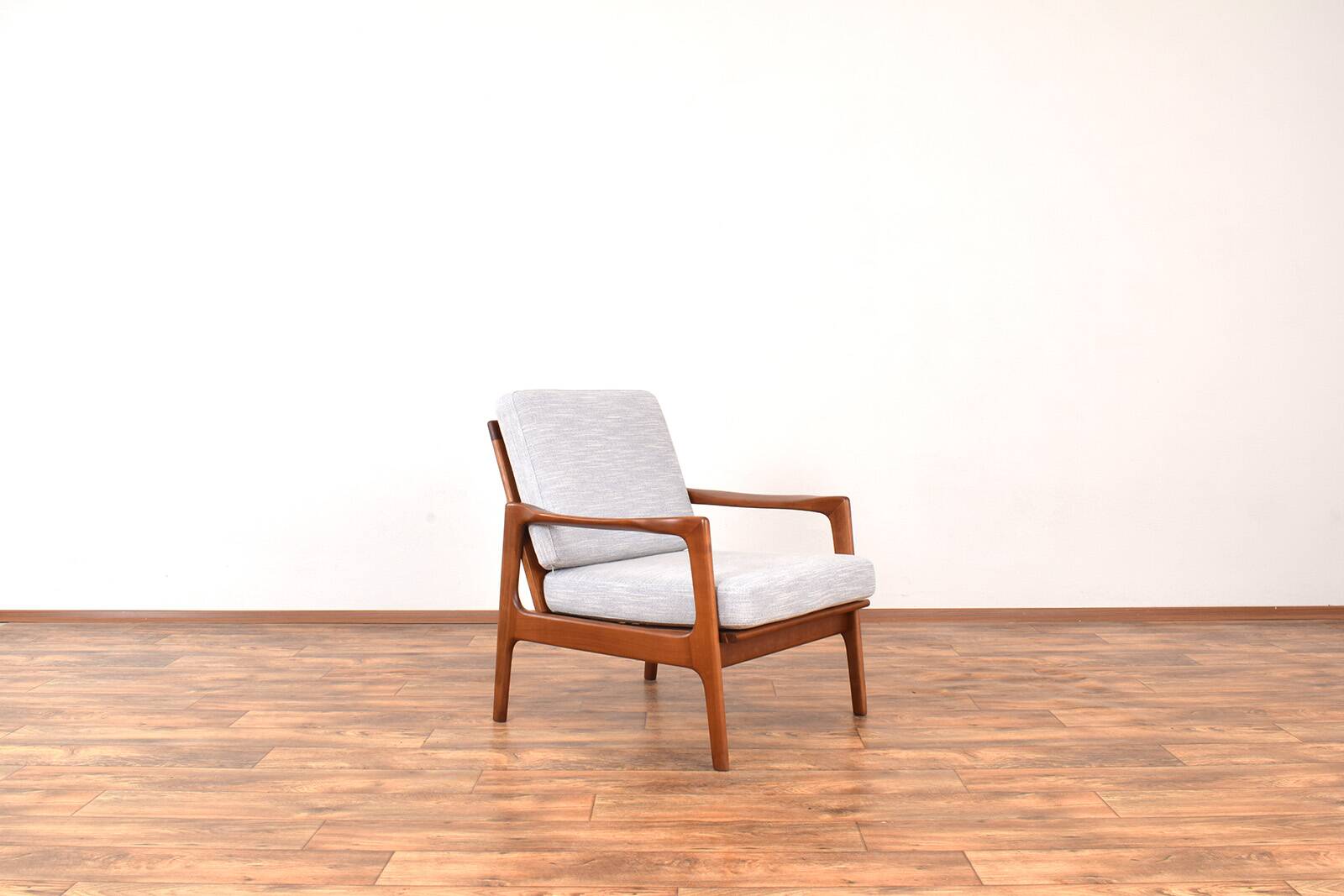 Fauteuil lounge Mid-Century par Illum Wikkelsø, années 1960.