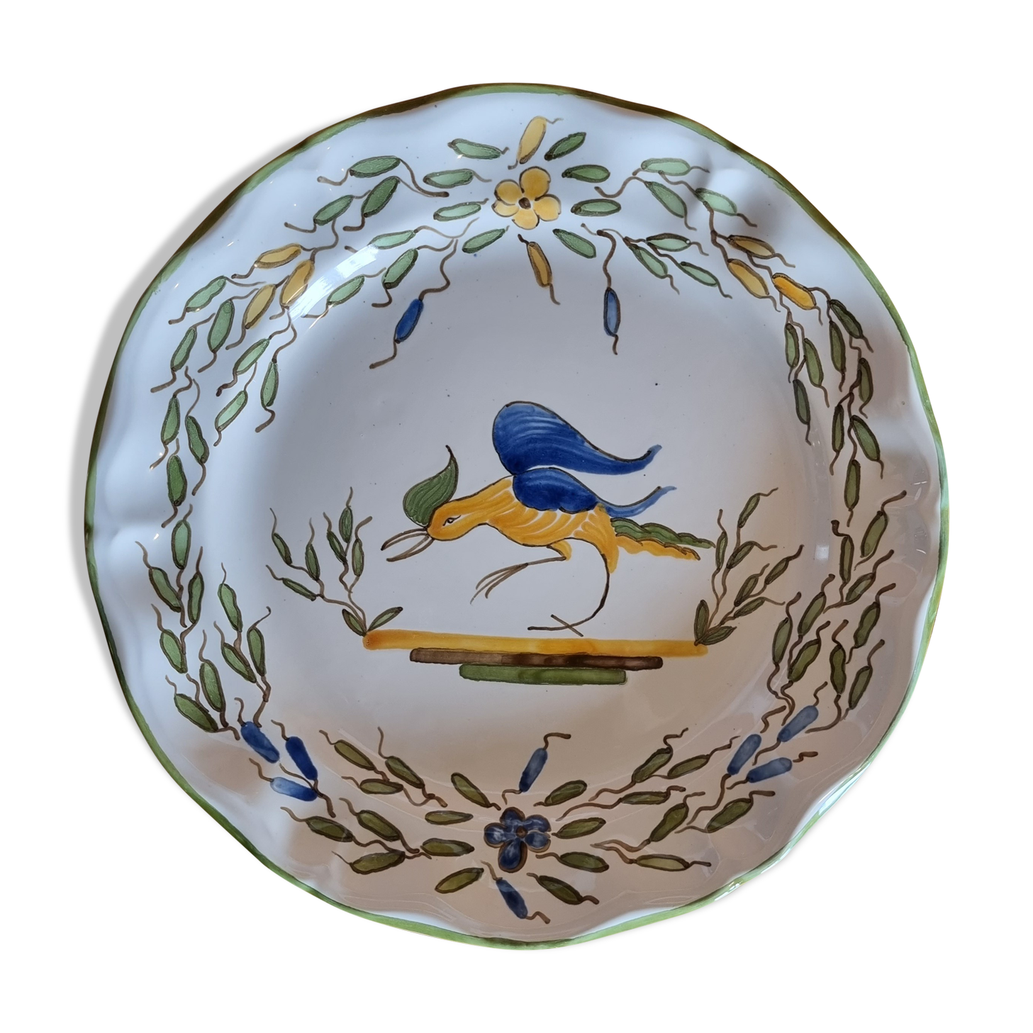 Plate in earthenware of Martres Tolosane decoration Moustiers