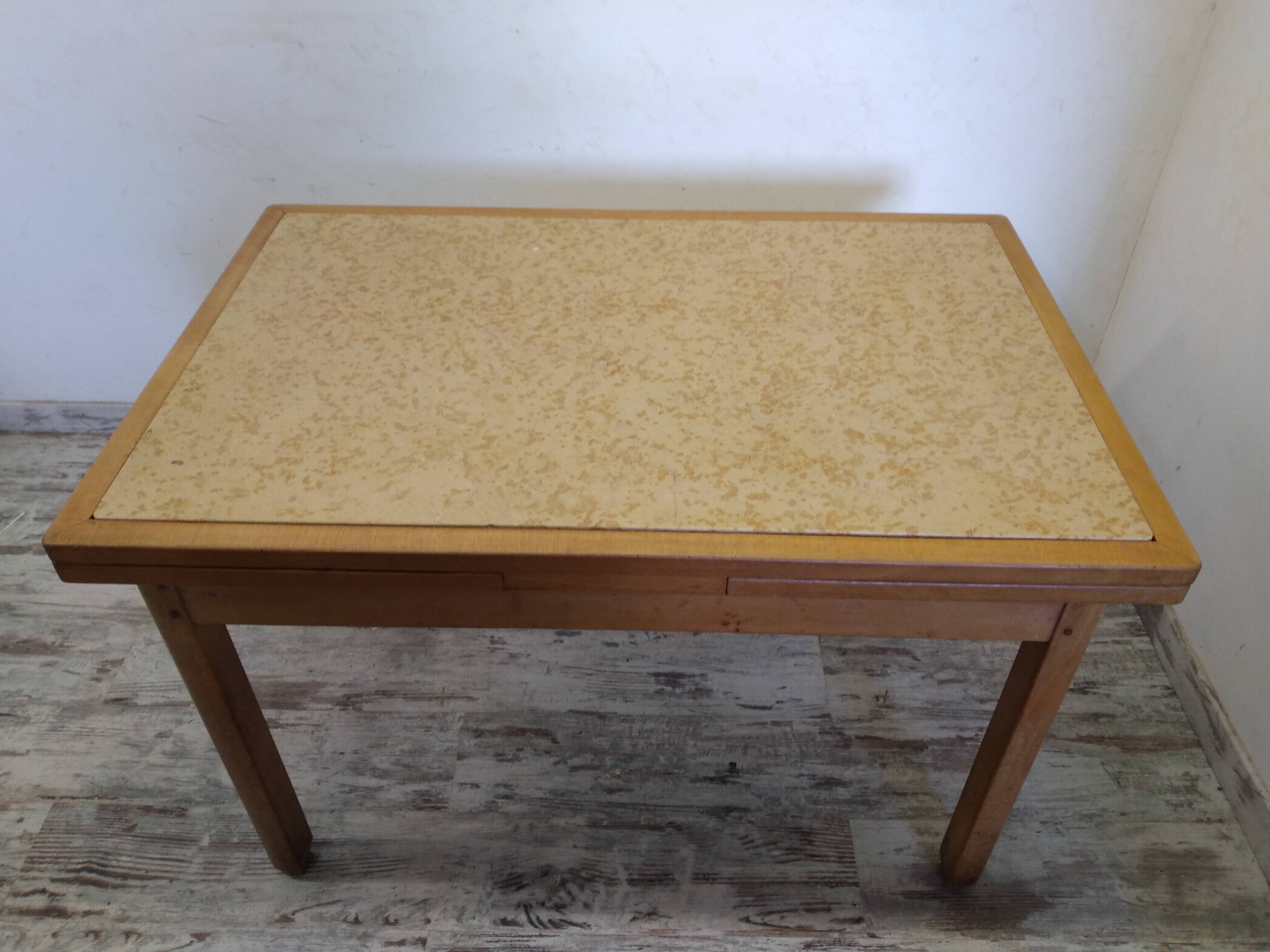 Wood and marble table with extensions