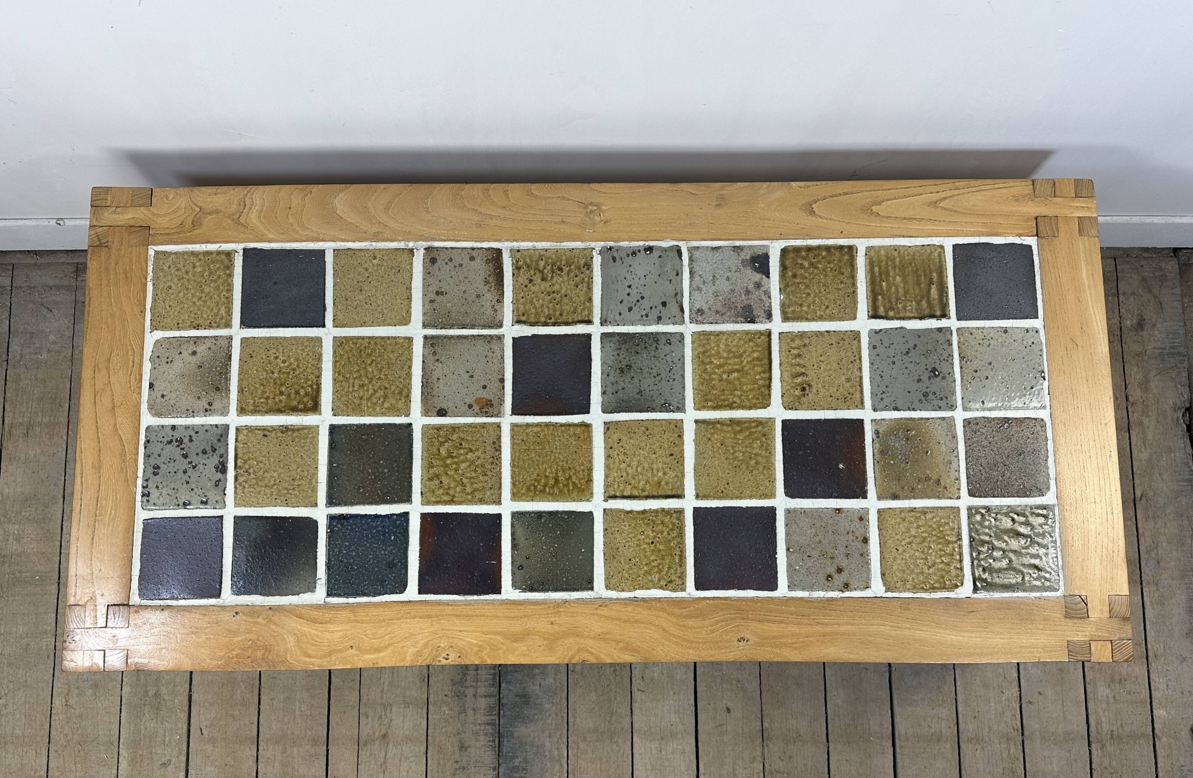 Coffee table in elm and ceramic stoneware Maison Regain 1970