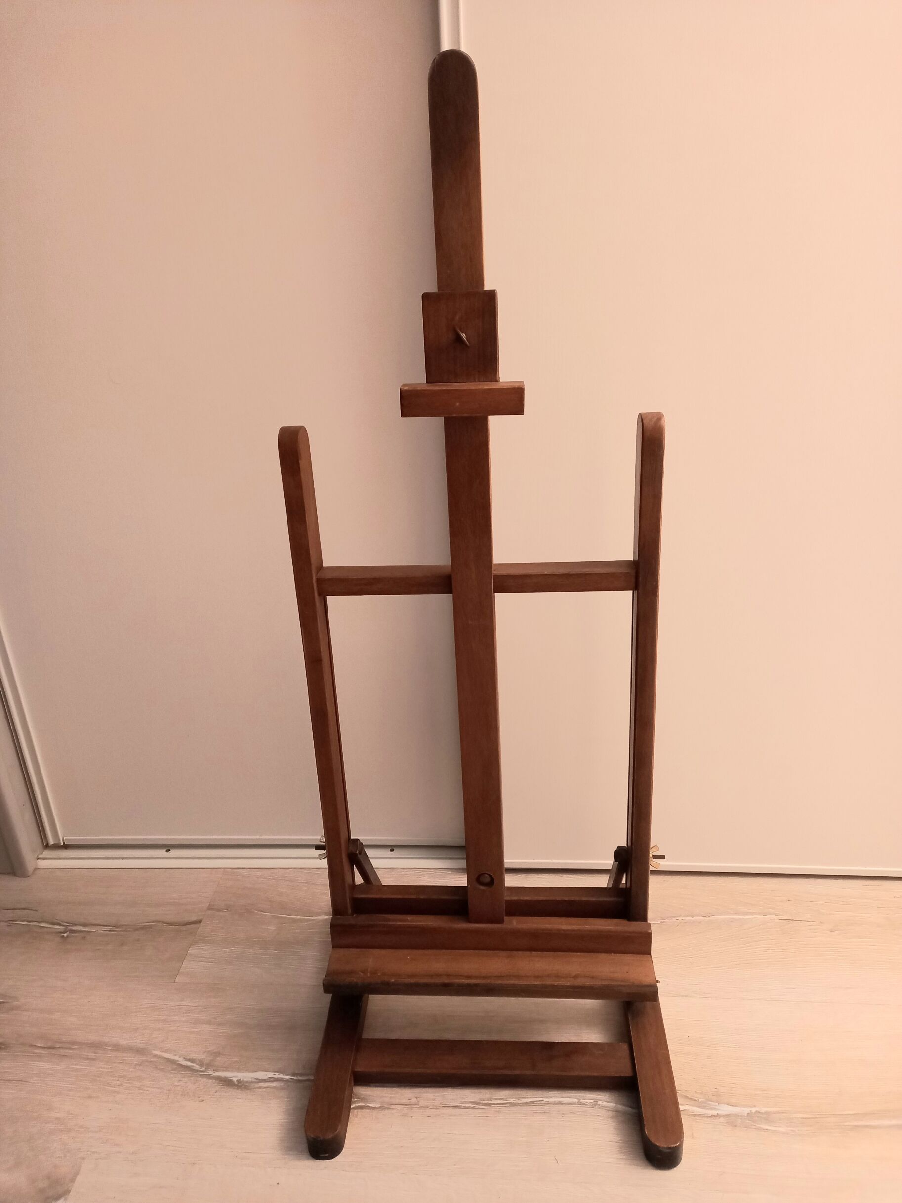 Painter's wooden easel