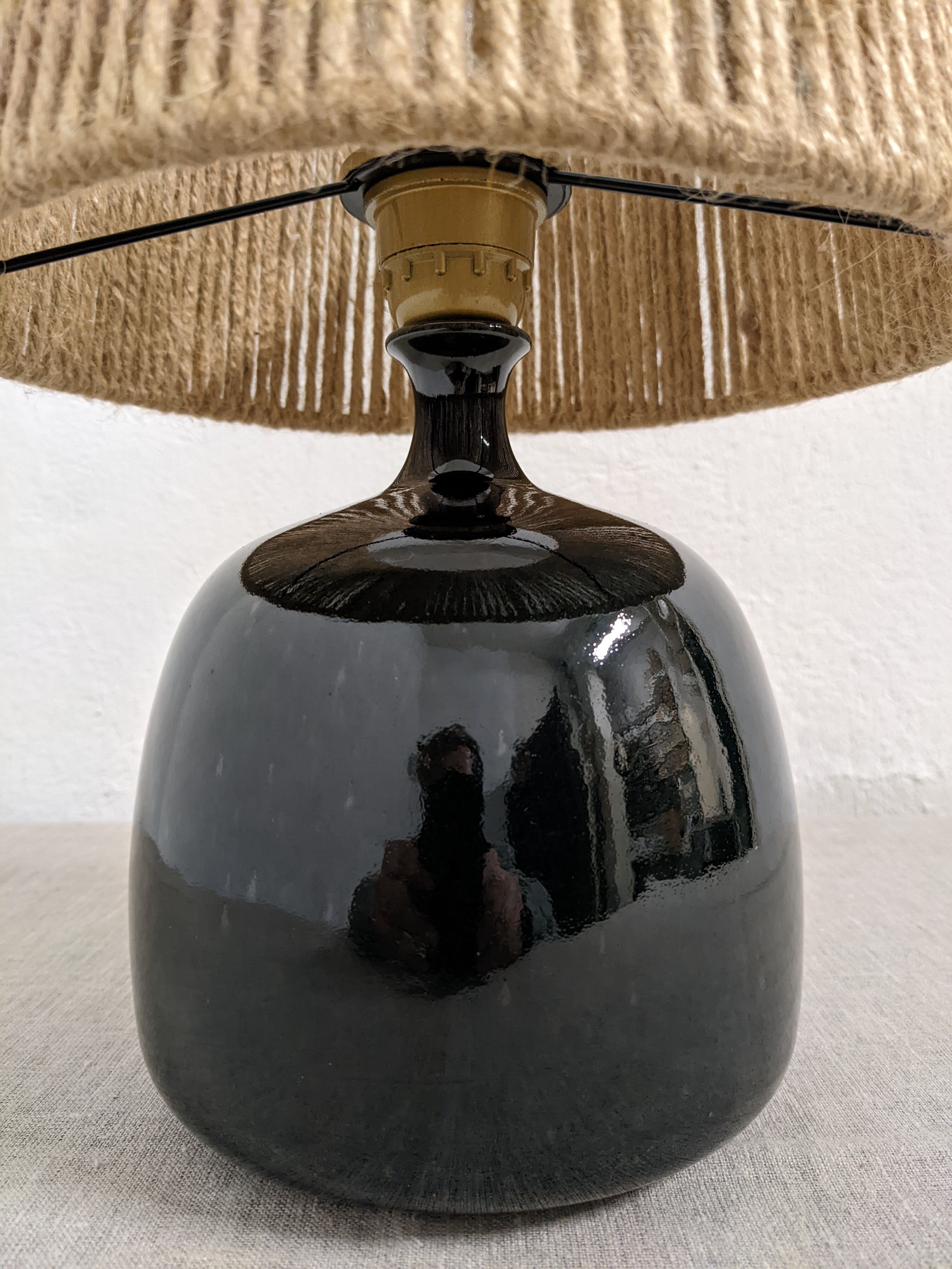 Vintage lamp in enamelled stoneware and jute rope