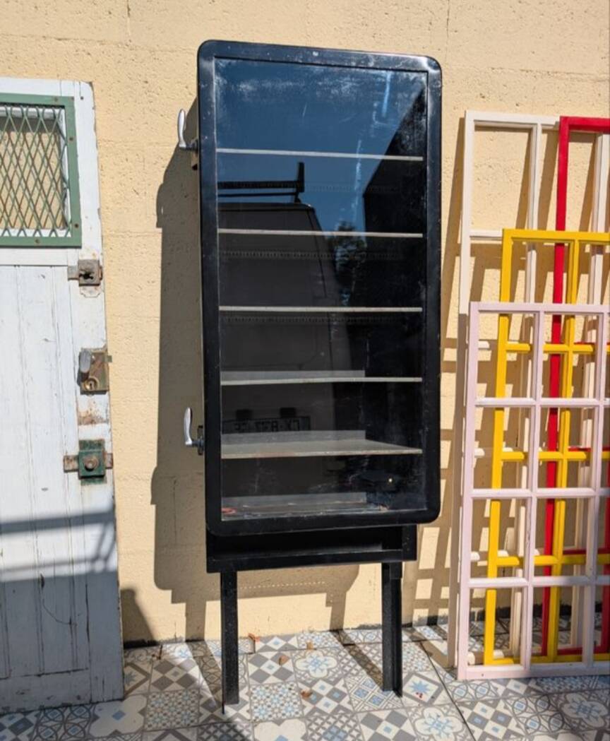 Unusual showcase