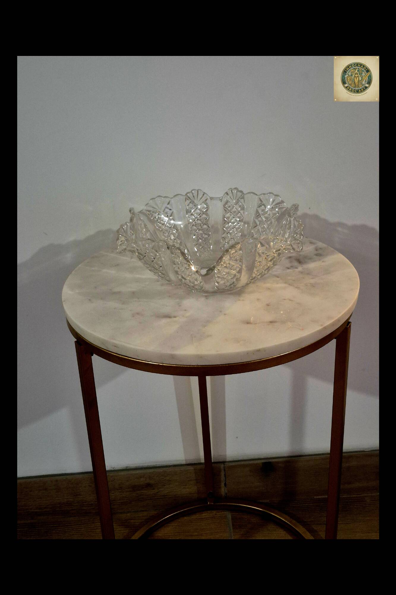 Bowl or crystal salad bowl