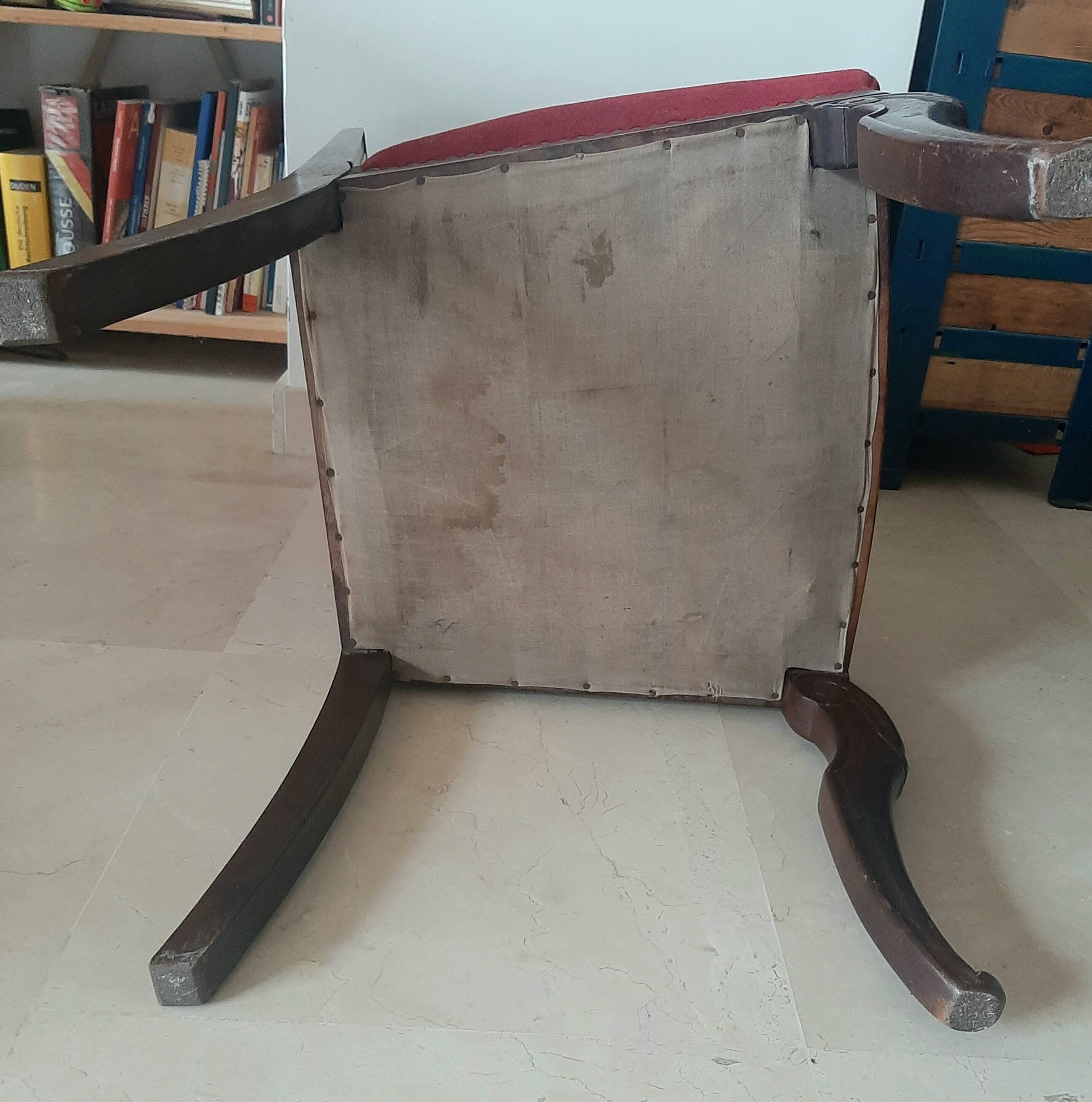 2 chaises antiques style Restauration en noyer et velours bordeaux