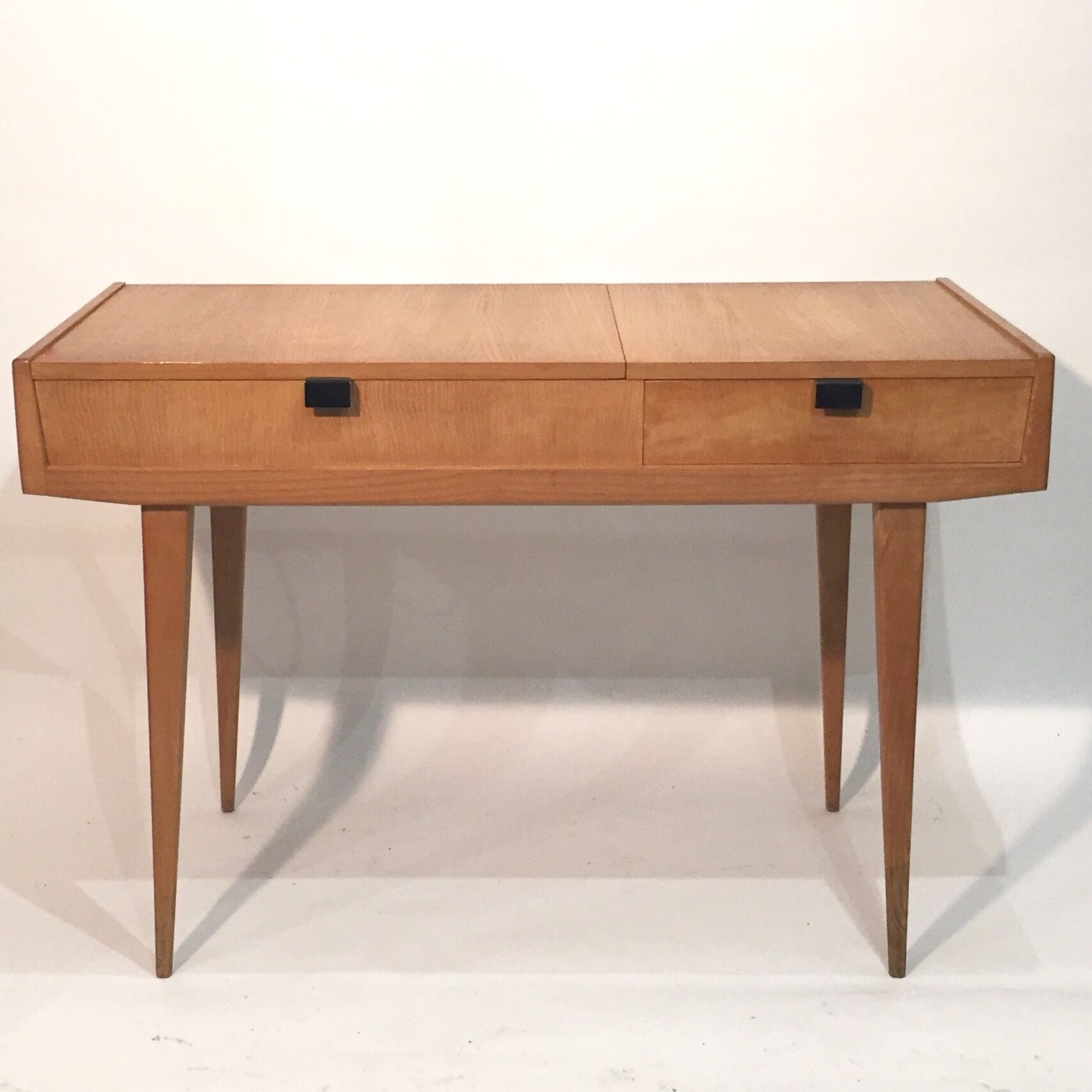 1950s hairdresser's desk
