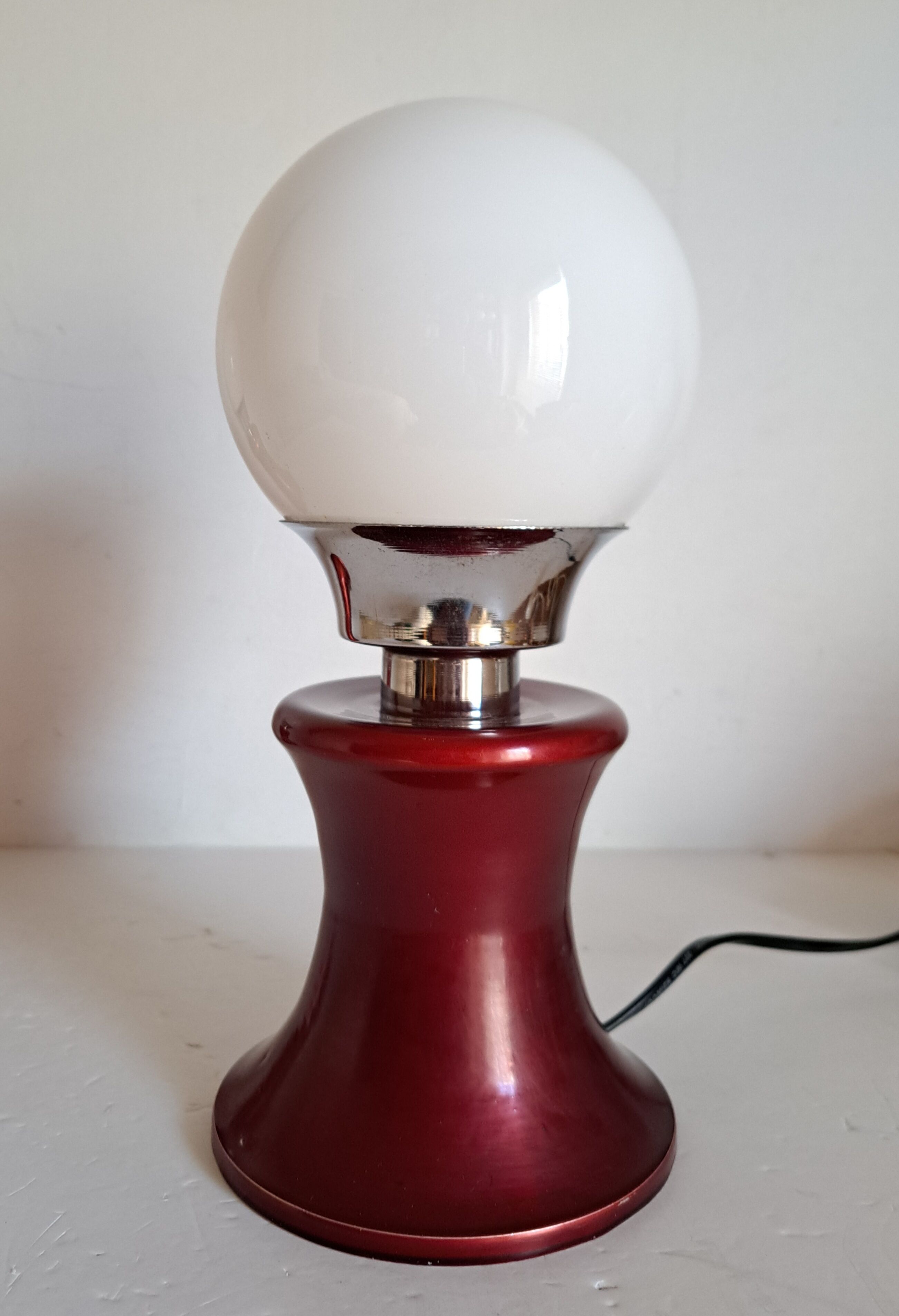 Pair of vintage bedside lamps
